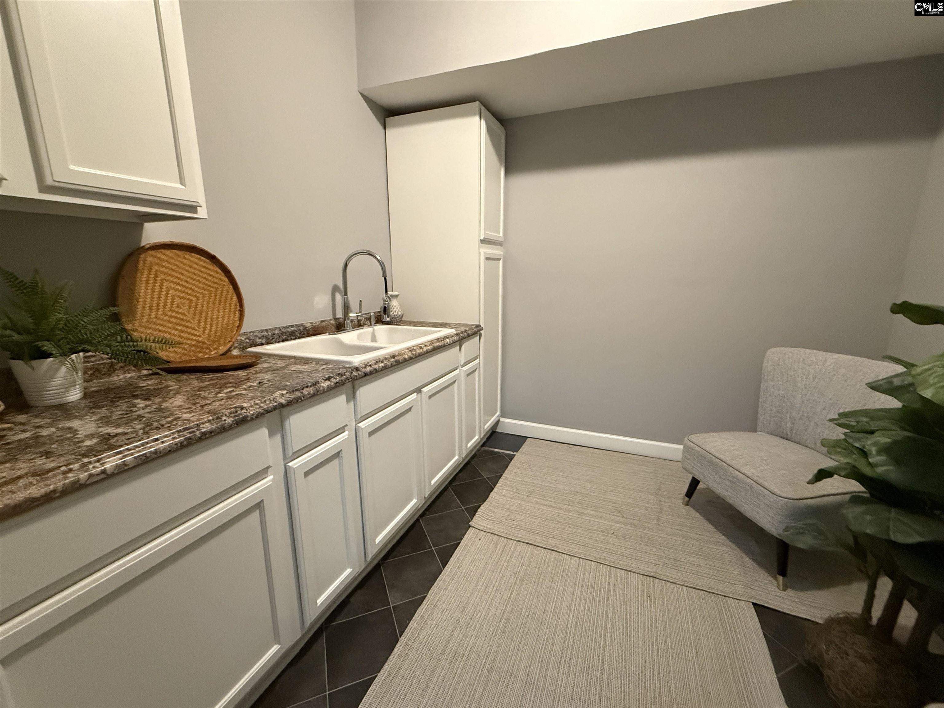 6033 Robinwood Road Columbia, SC 29206