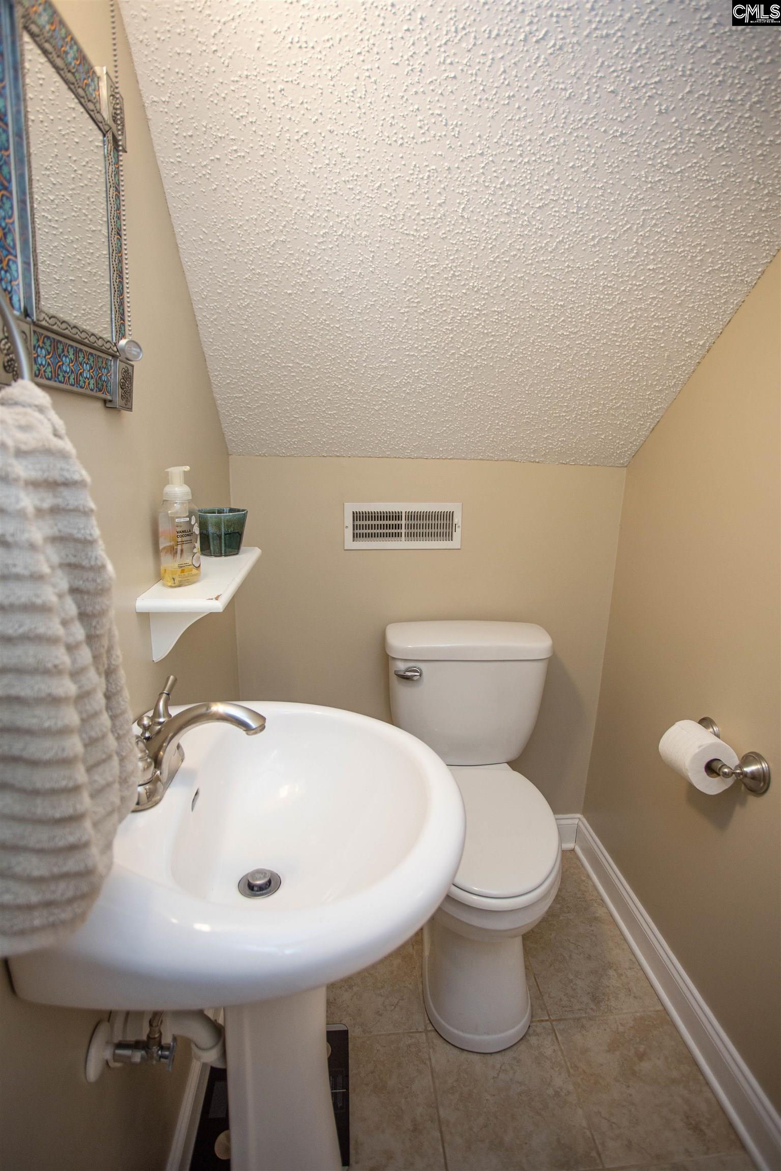 9 Bushnell Court Lugoff, SC 29078-0000
