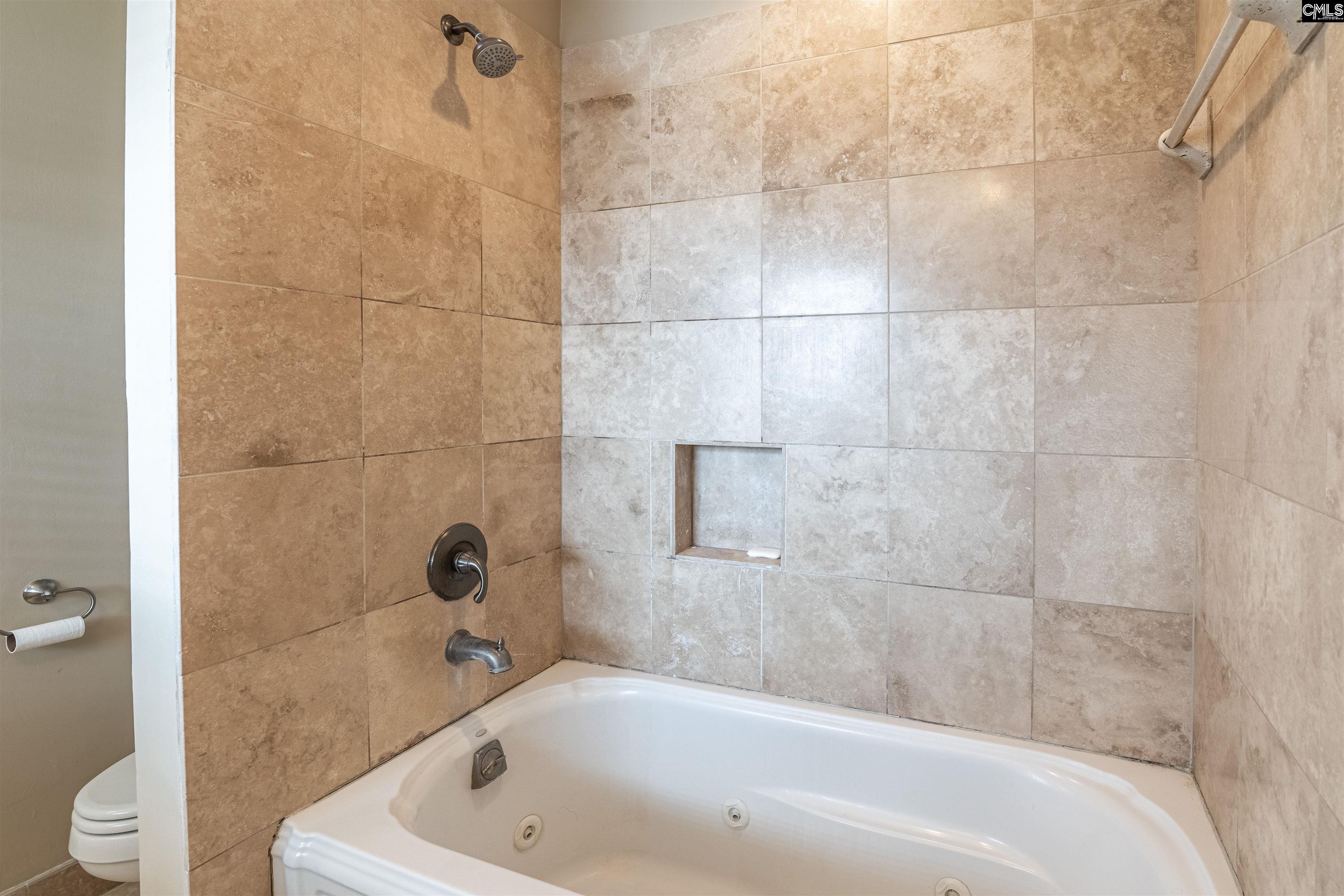 13 East Drive Chapin, SC 29036