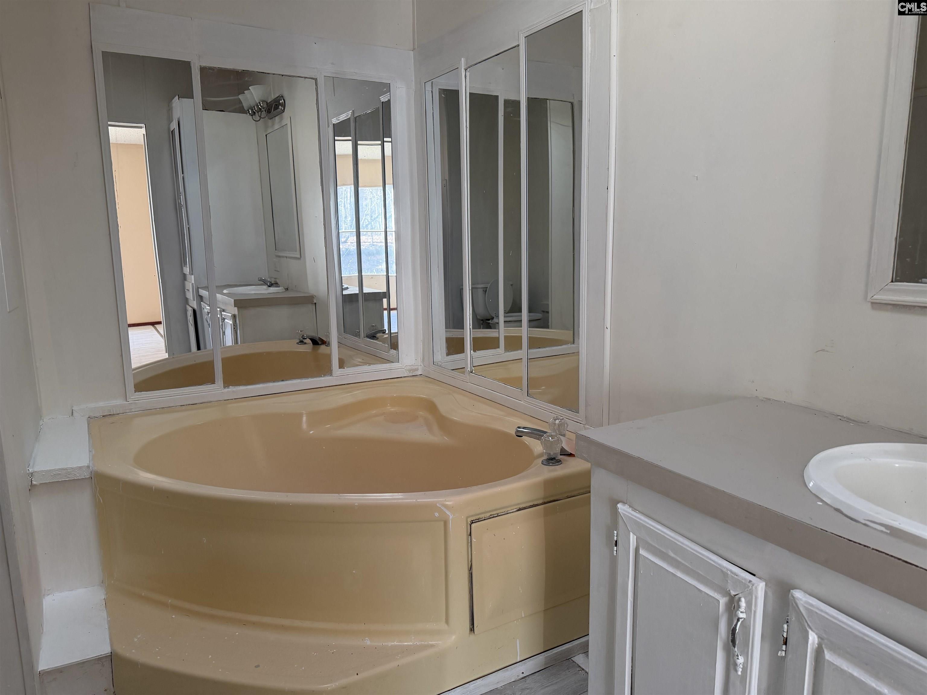 6726 E Peach Road Ridgeway, SC 29130-0000