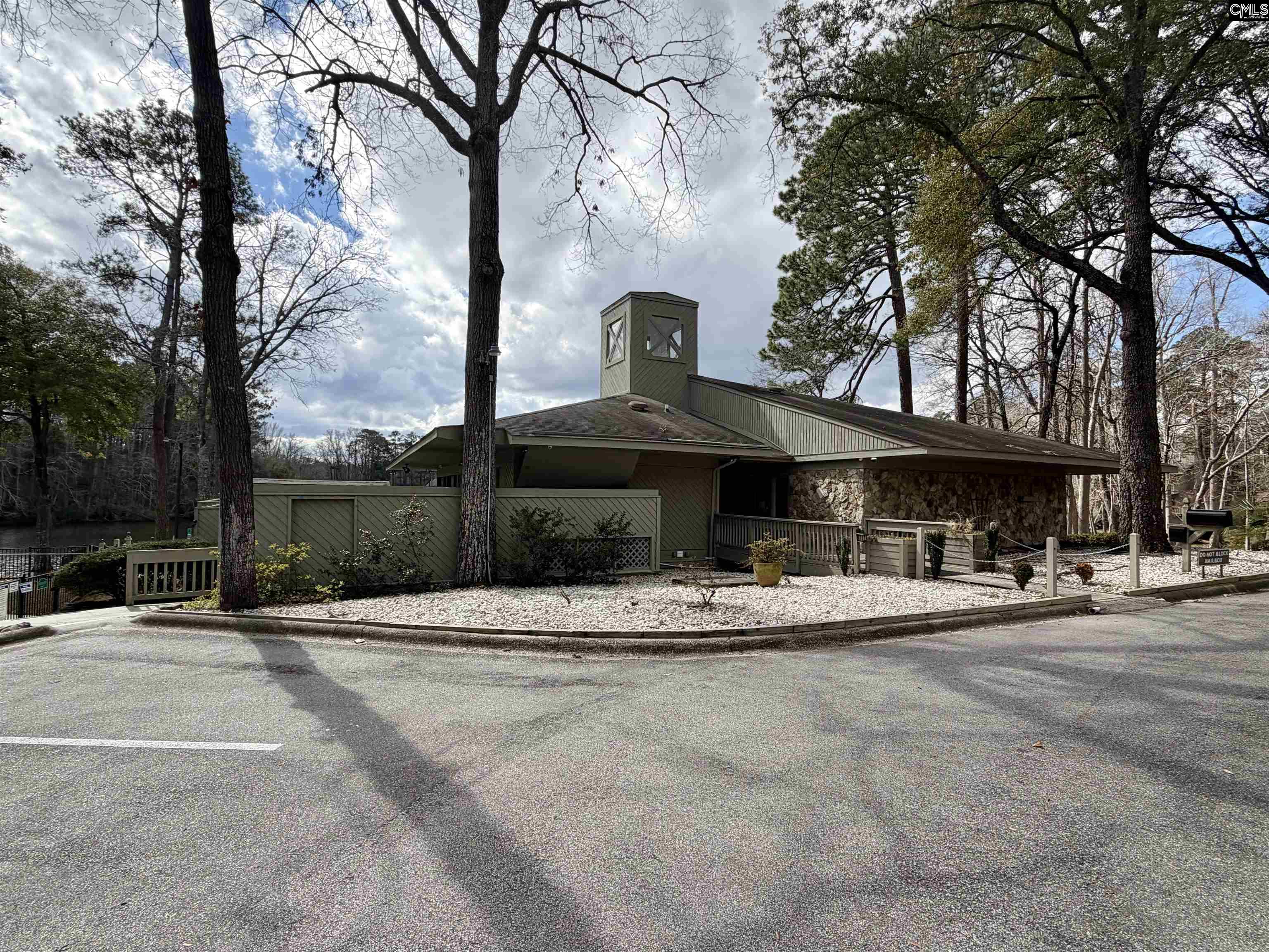 74 Ridge Lake Drive Columbia, SC 29209
