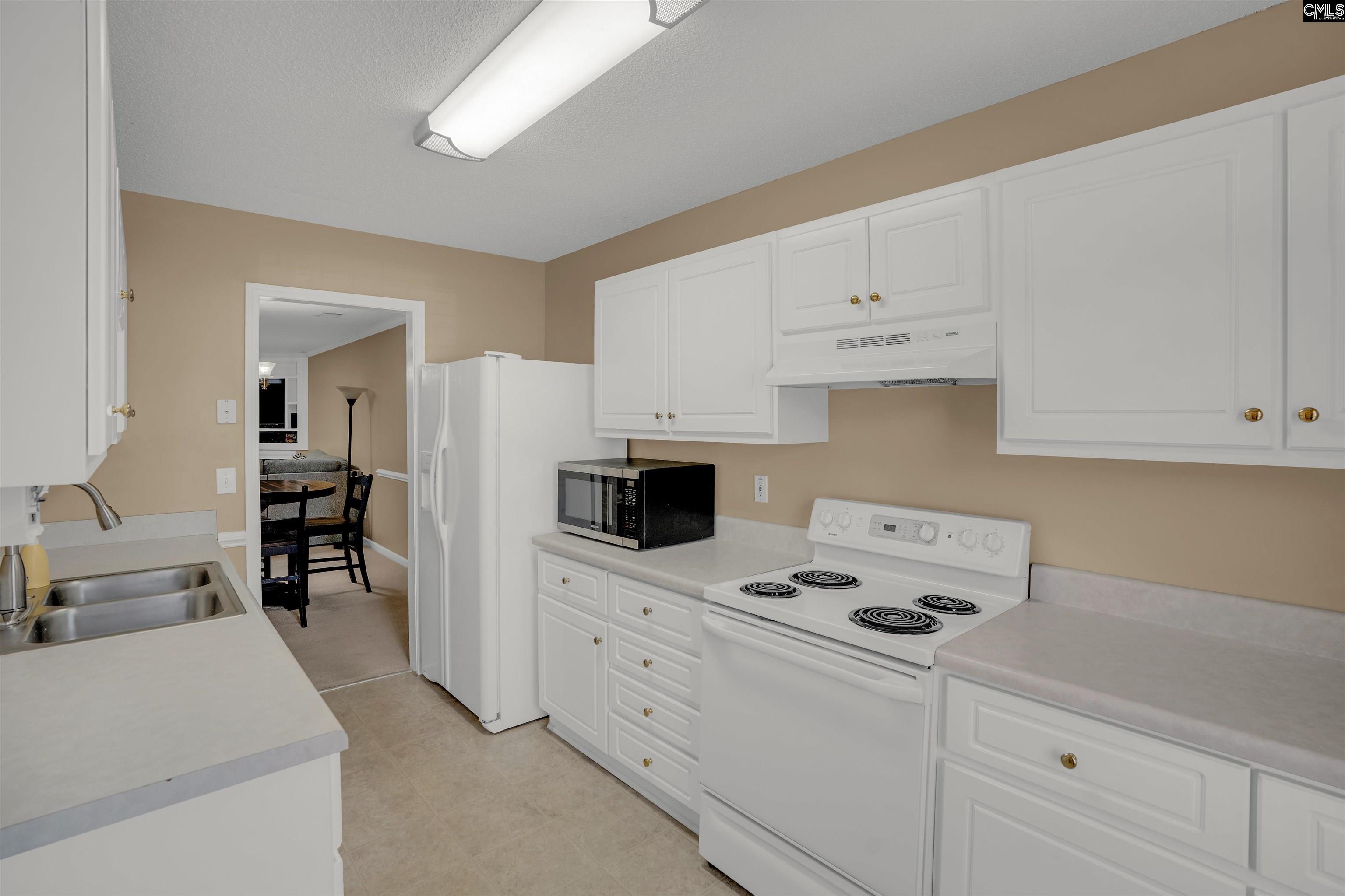 105 Thorn Tree Lane Columbia, SC 29212