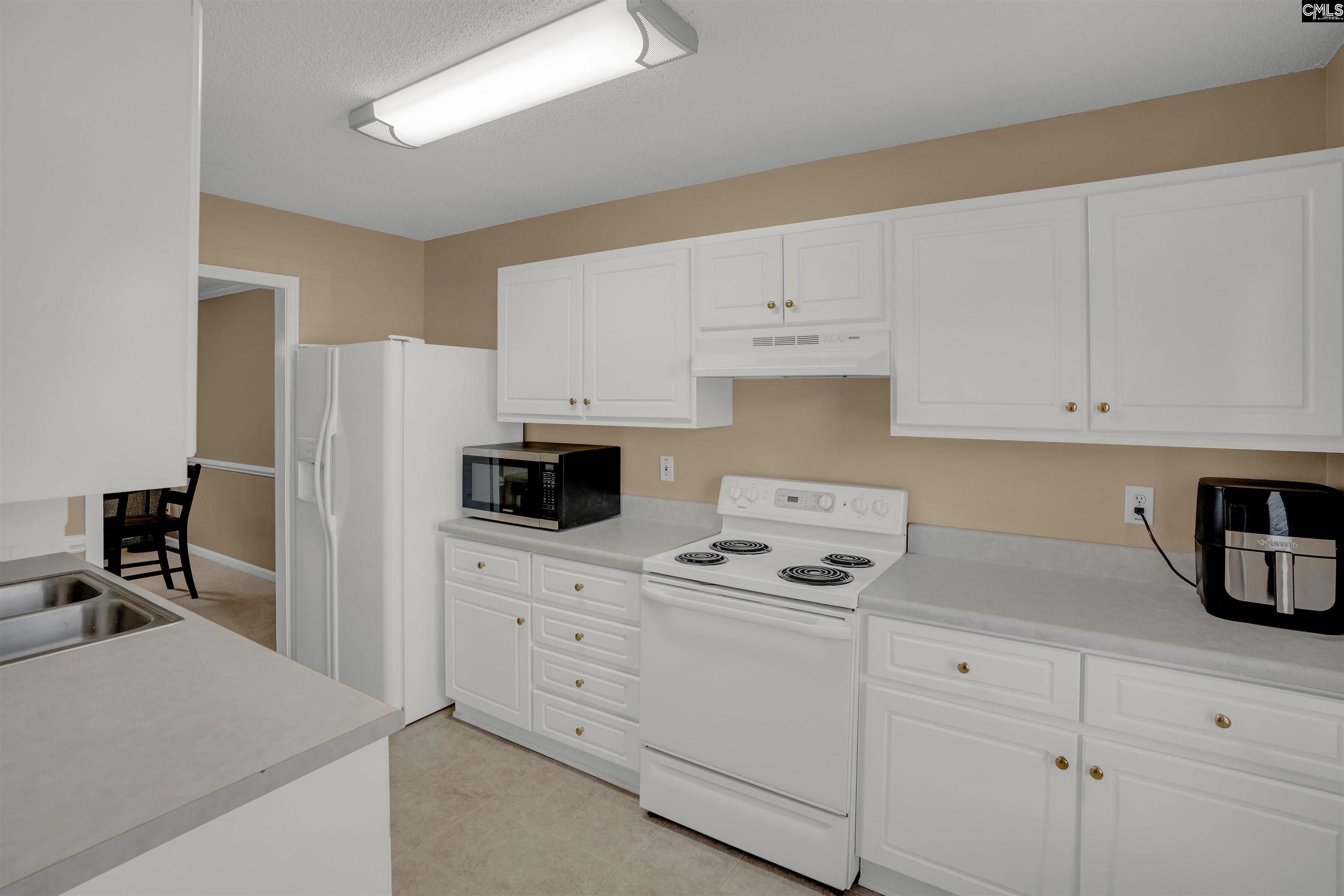 105 Thorn Tree Lane Columbia, SC 29212