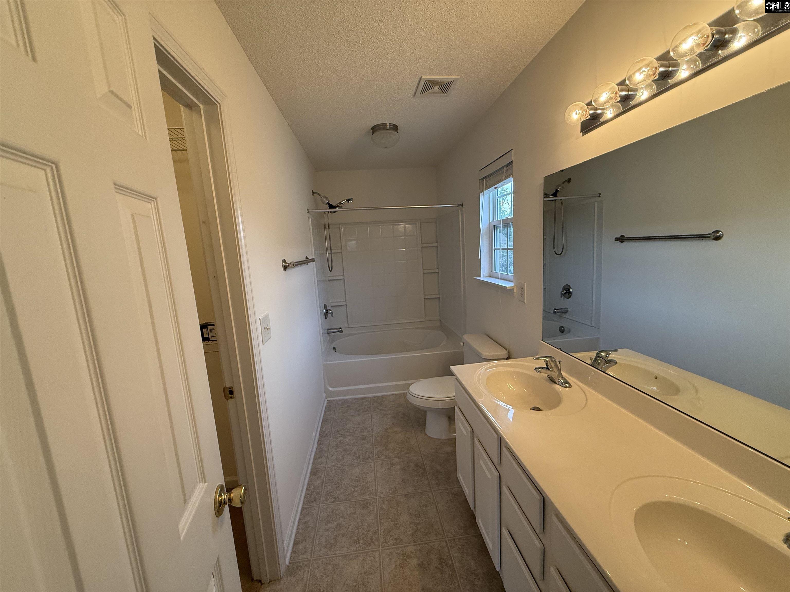 438 Grand National Lane Elgin, SC 29045
