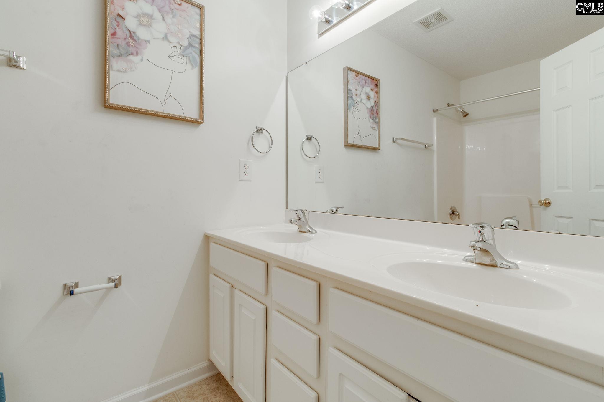 438 Grand National Lane Elgin, SC 29045