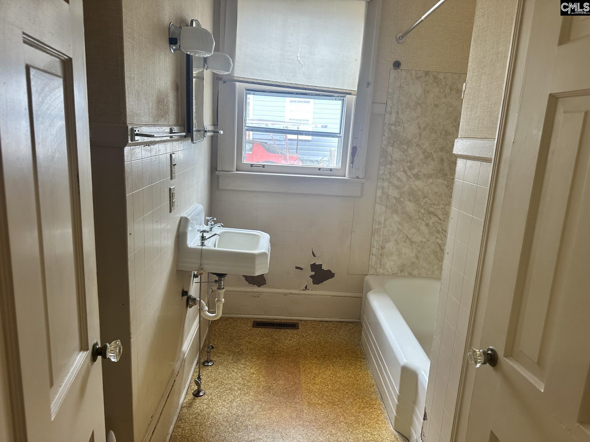2014 Johnstone Street Newberry, SC 29108