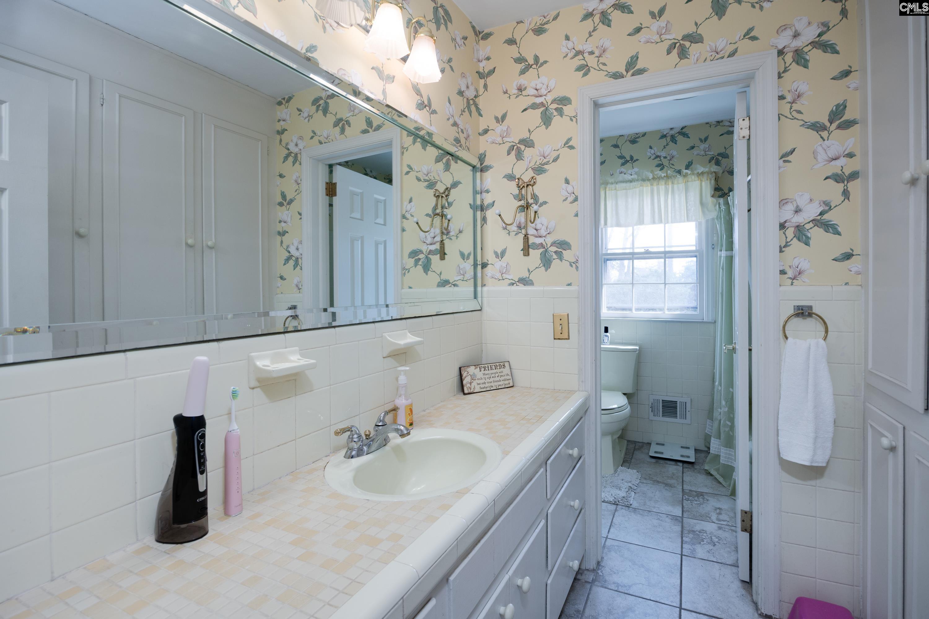 708 Fairway Lane Columbia, SC 29210