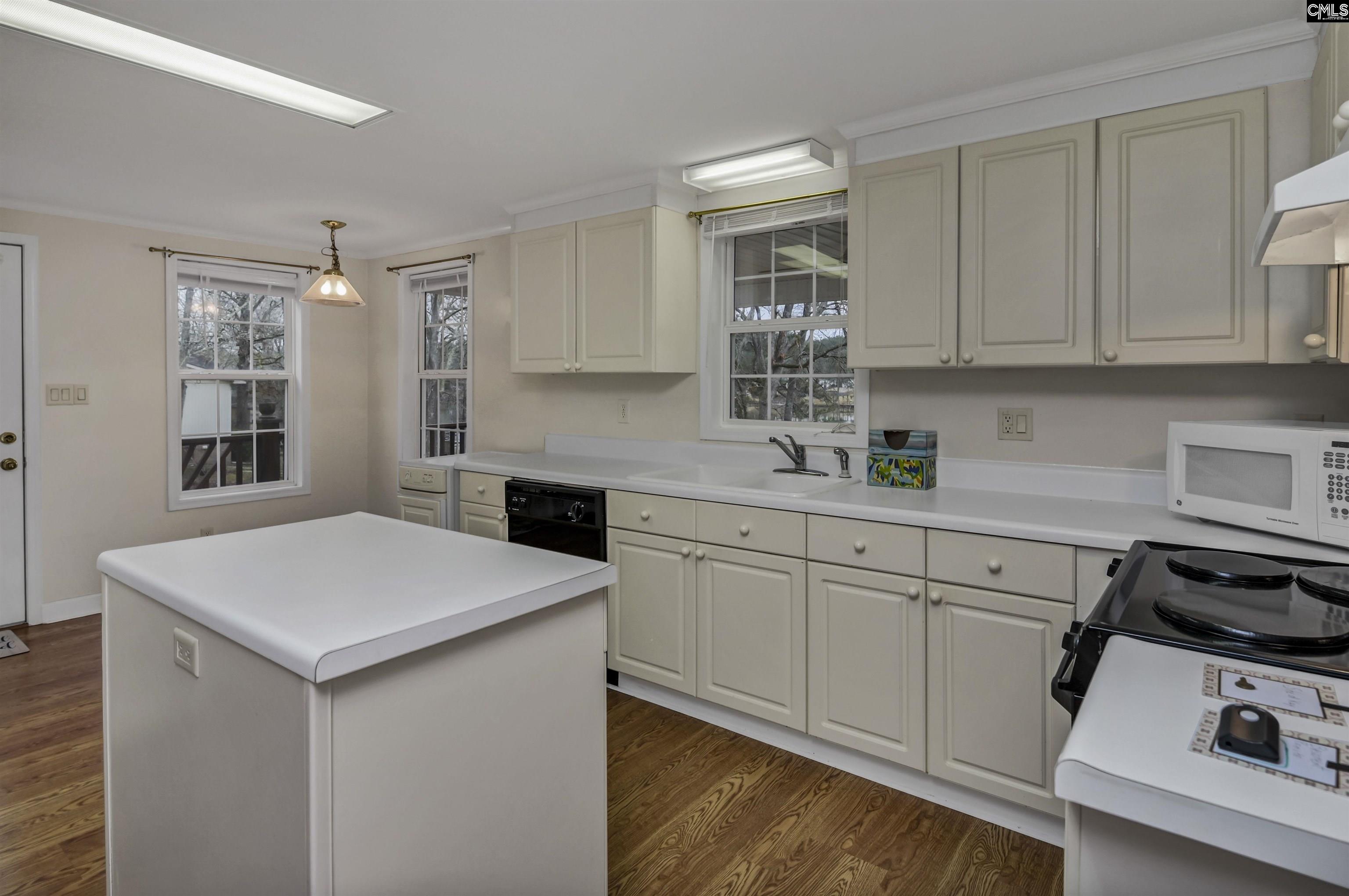 1383 Kingfisher Drive Ridgeway, SC 29130