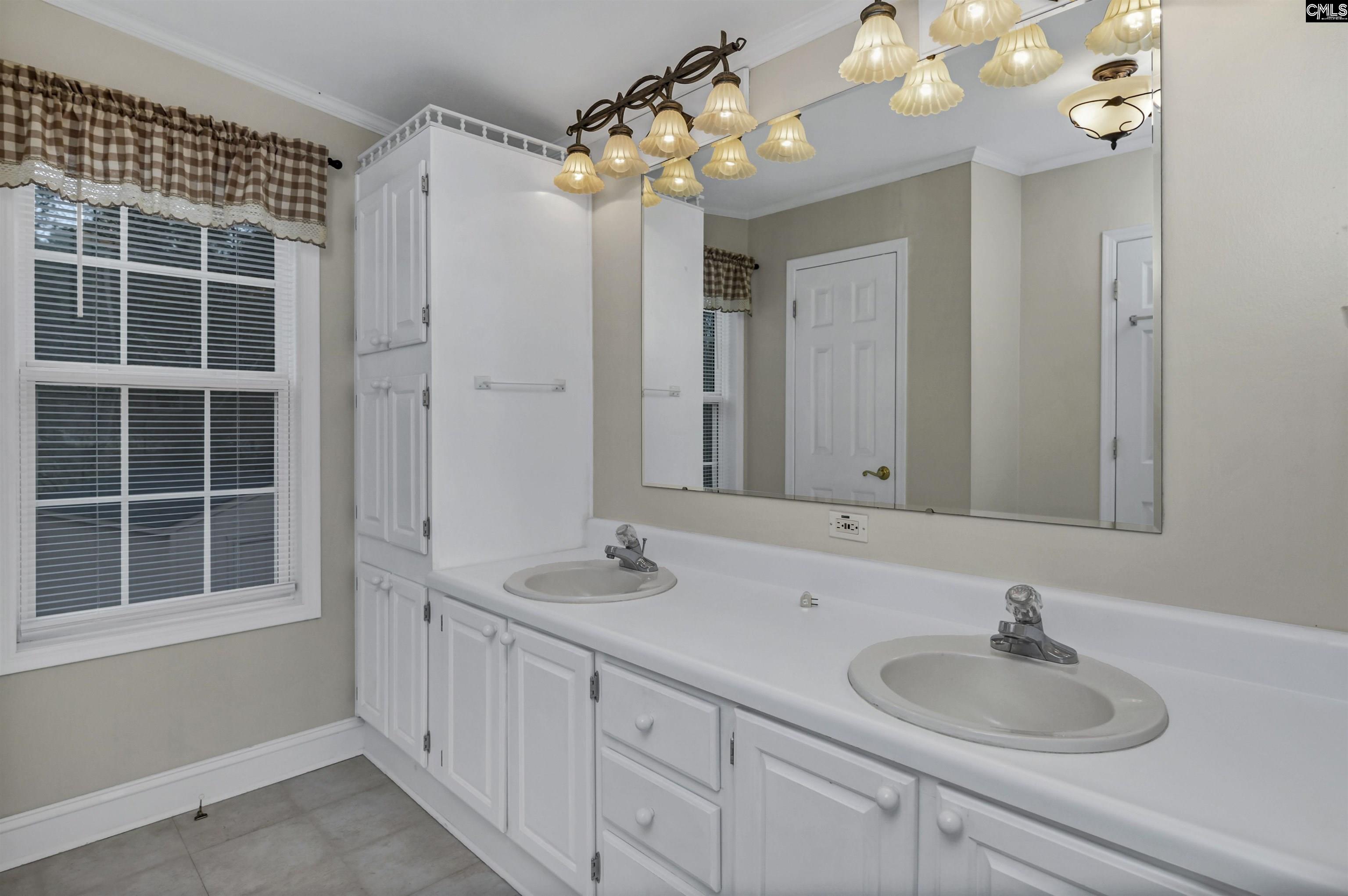 1383 Kingfisher Drive Ridgeway, SC 29130