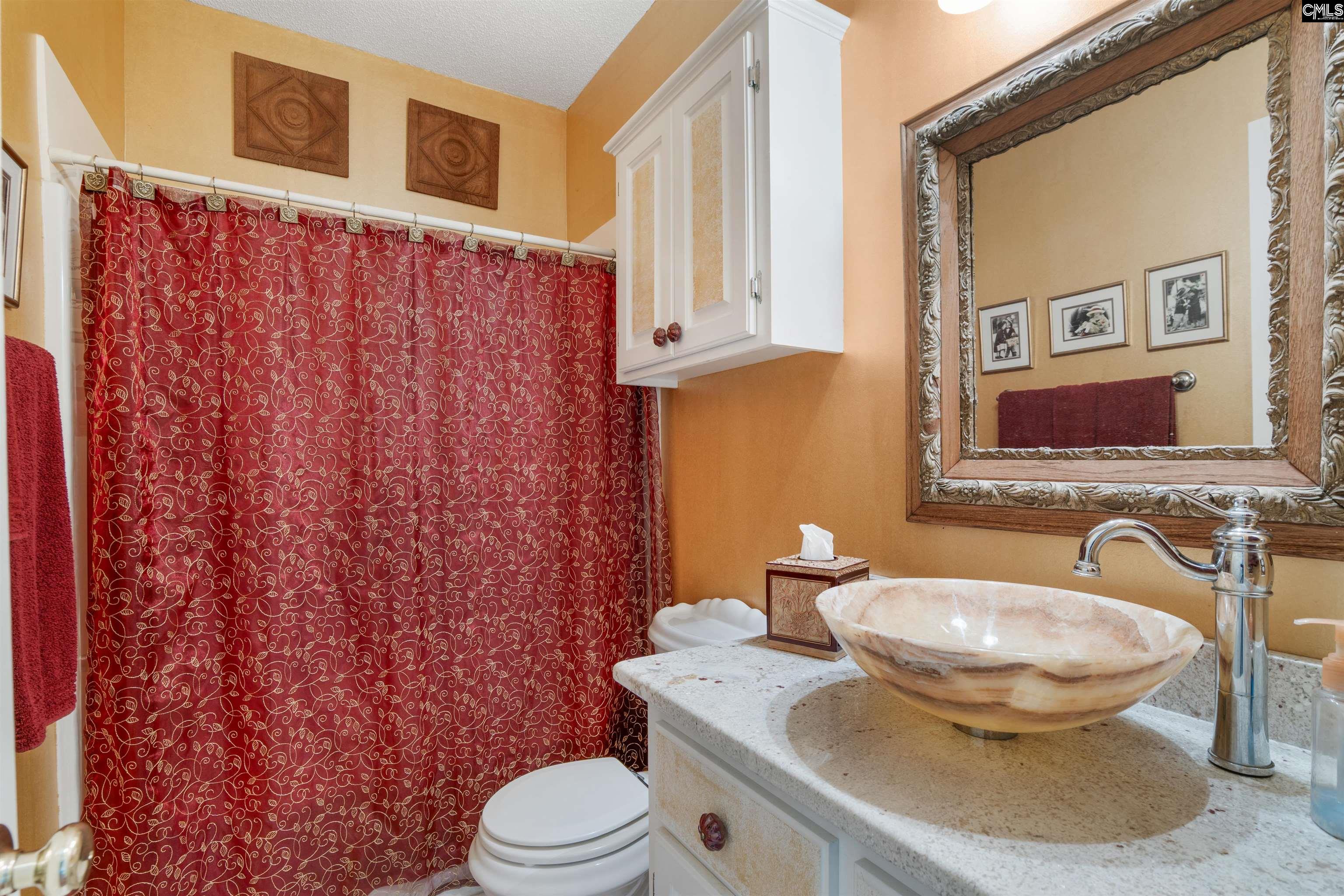 624 East Point Drive Gilbert, SC 29054