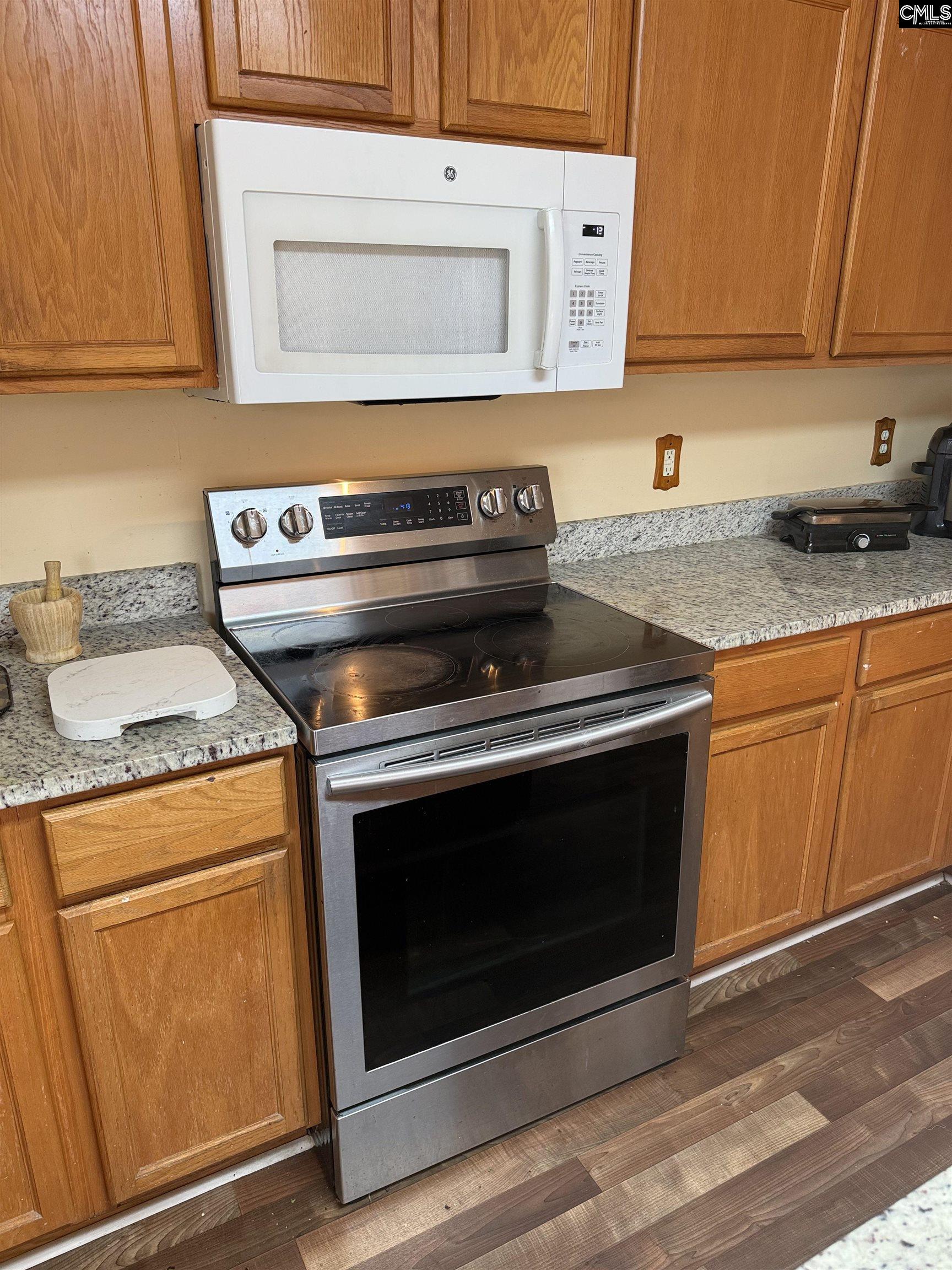 332 Summer Bend Road Columbia, SC 29223-7876