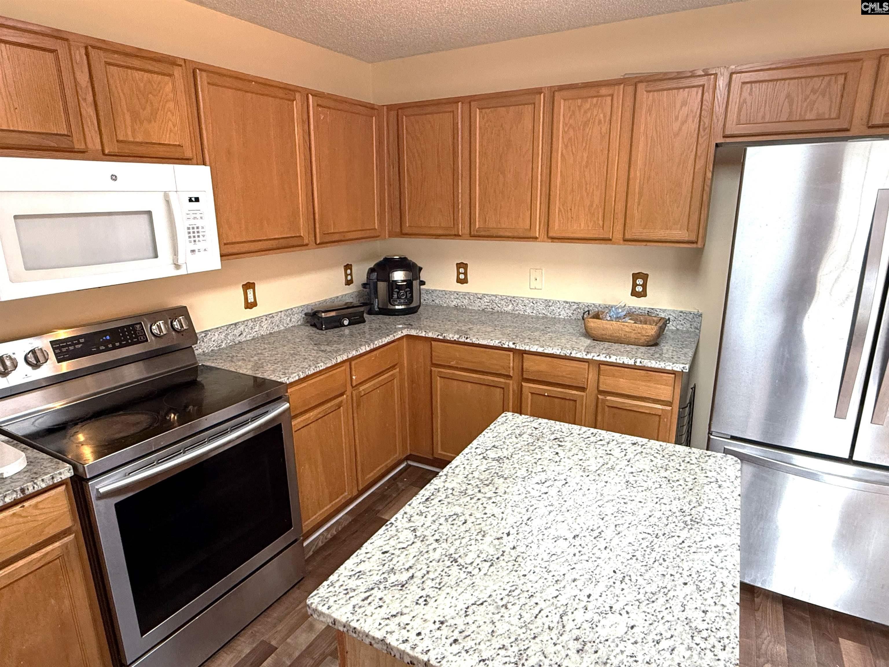 332 Summer Bend Road Columbia, SC 29223-7876