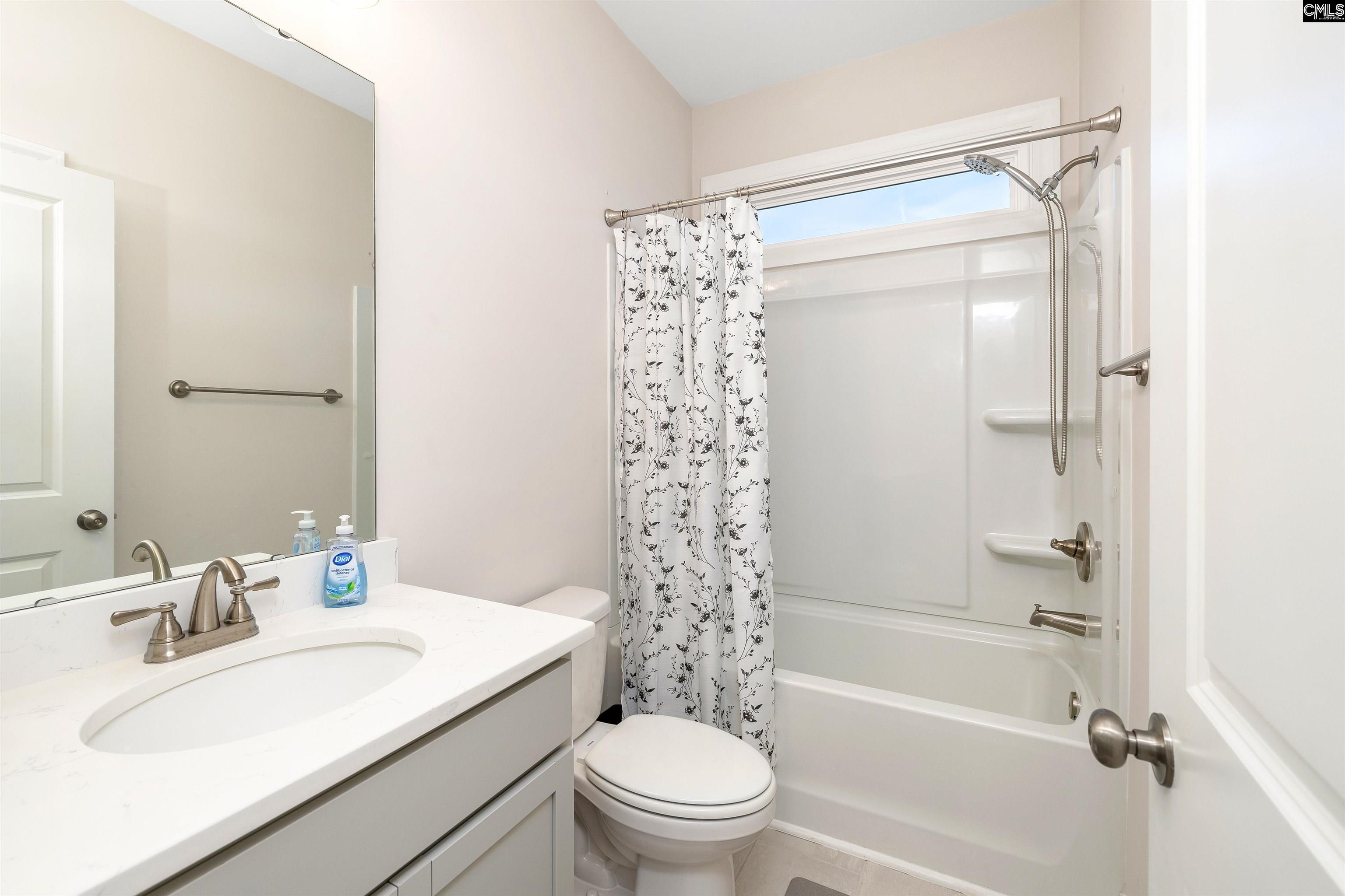 29 Coltswood Ln Elgin, SC 29045