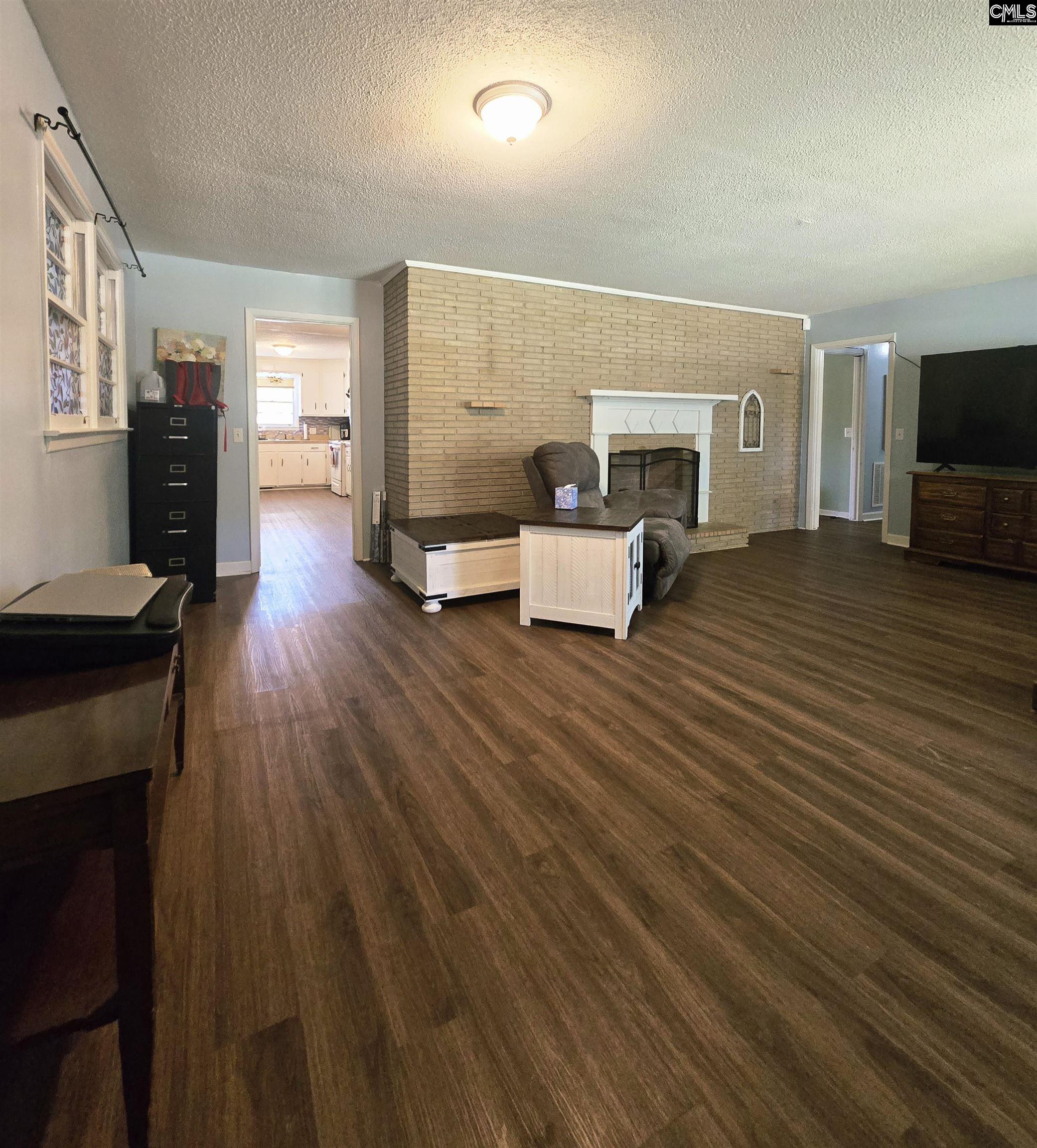 155 S East Ave Leesville, SC 29070