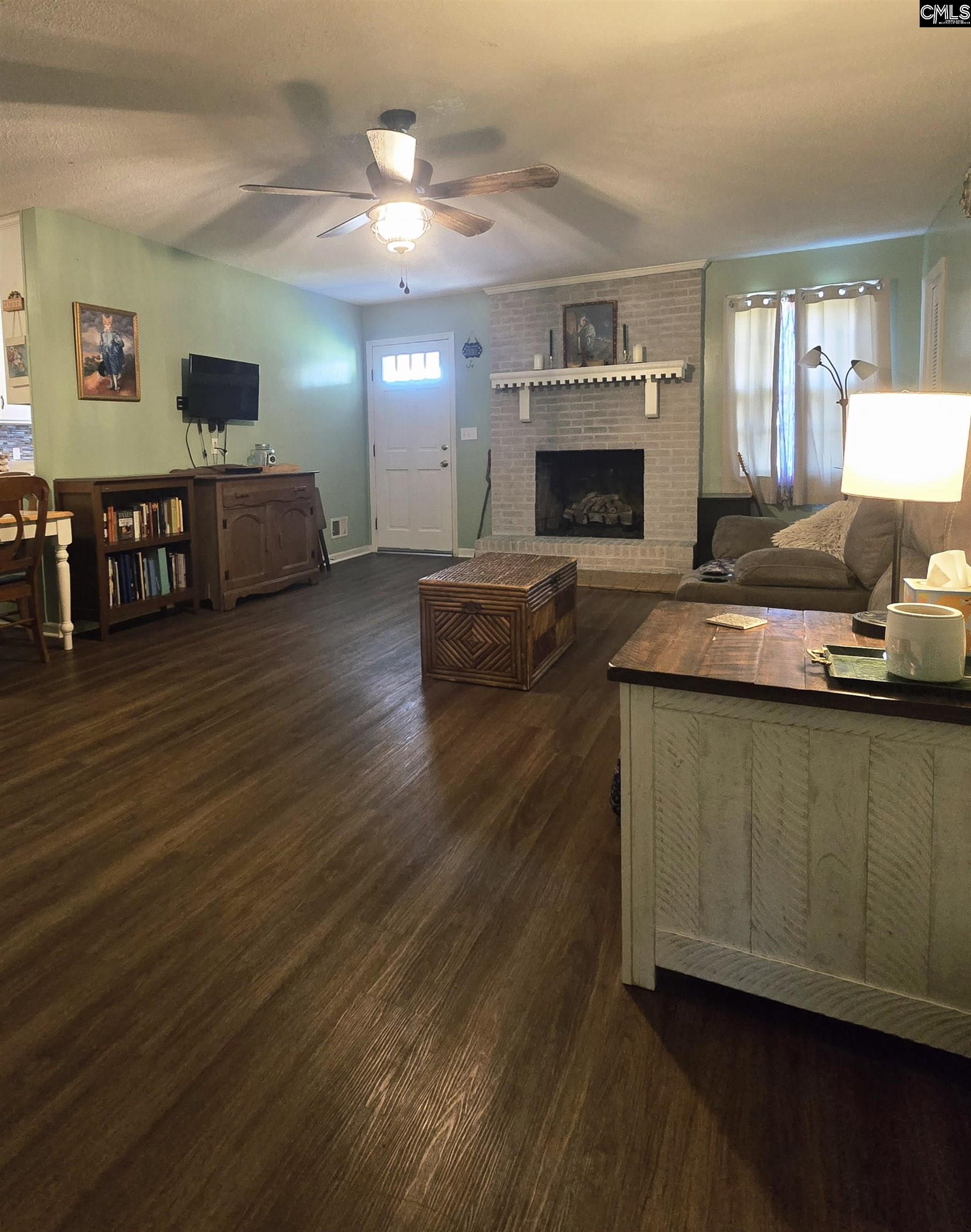 155 S East Ave Leesville, SC 29070