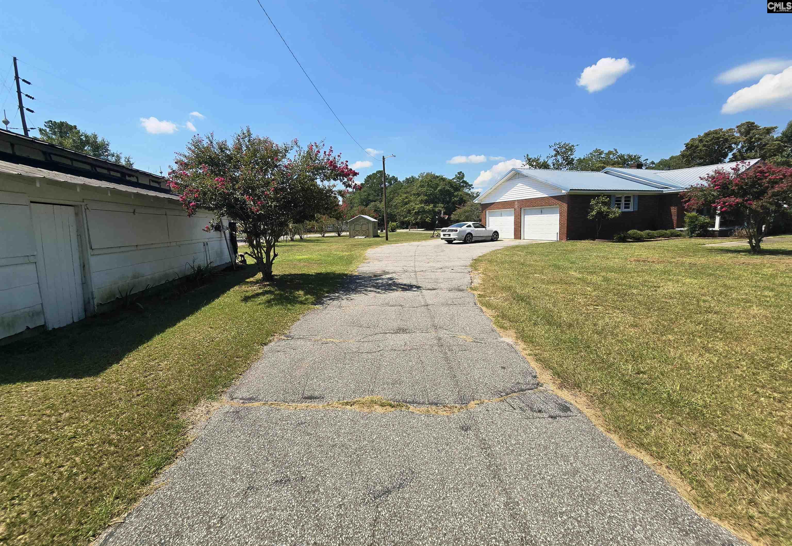155 S East Ave Leesville, SC 29070