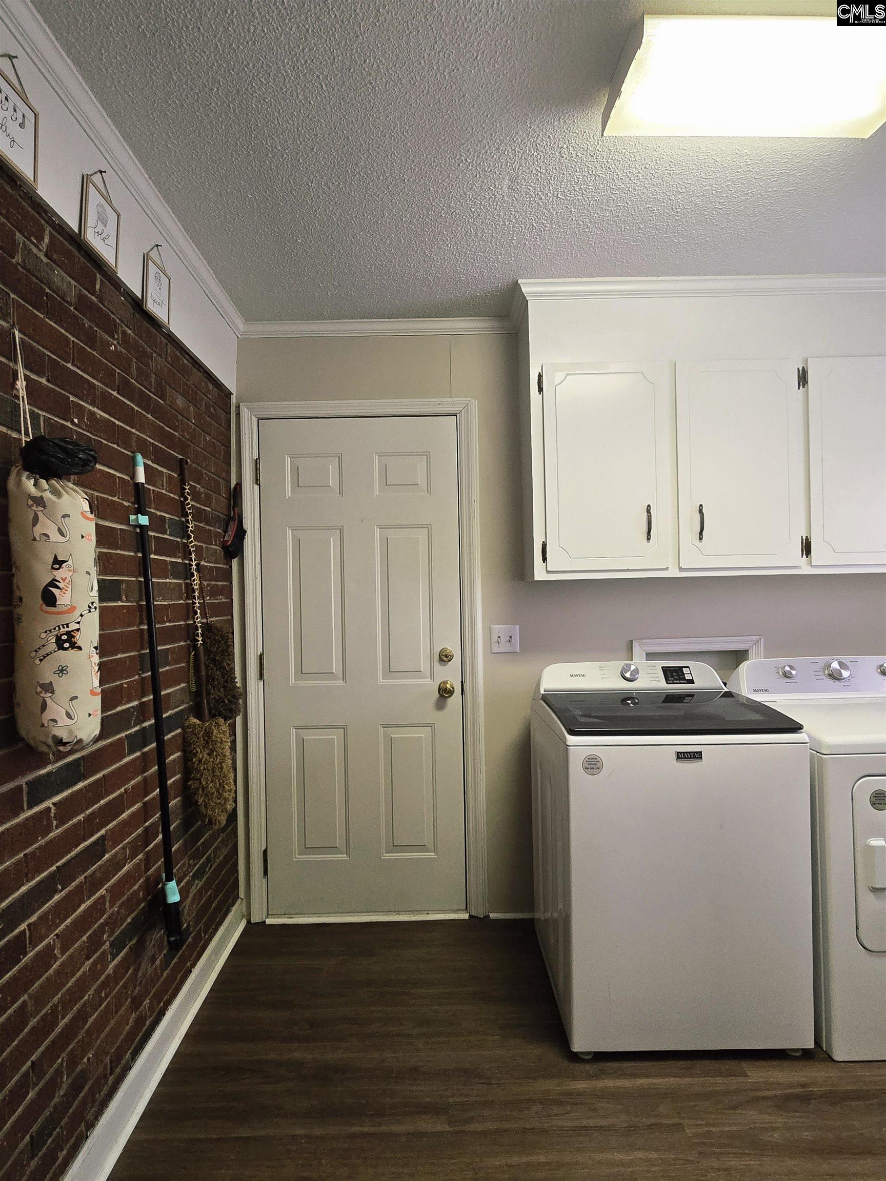 155 S East Ave Leesville, SC 29070