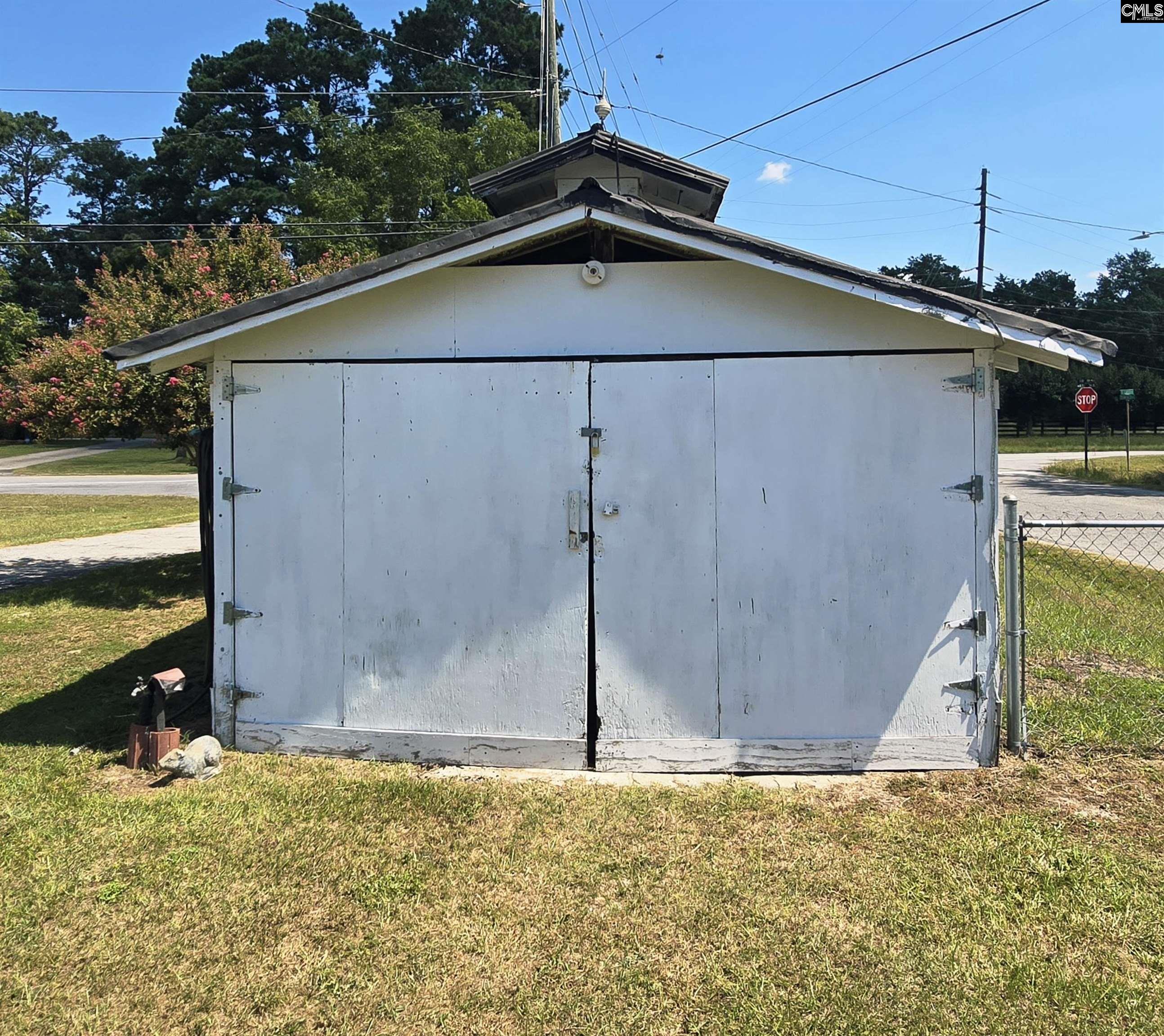 155 S East Ave Leesville, SC 29070