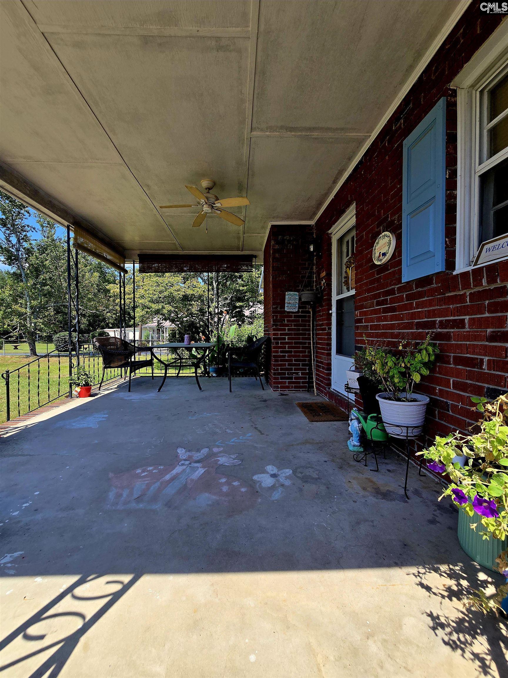 155 S East Ave Leesville, SC 29070