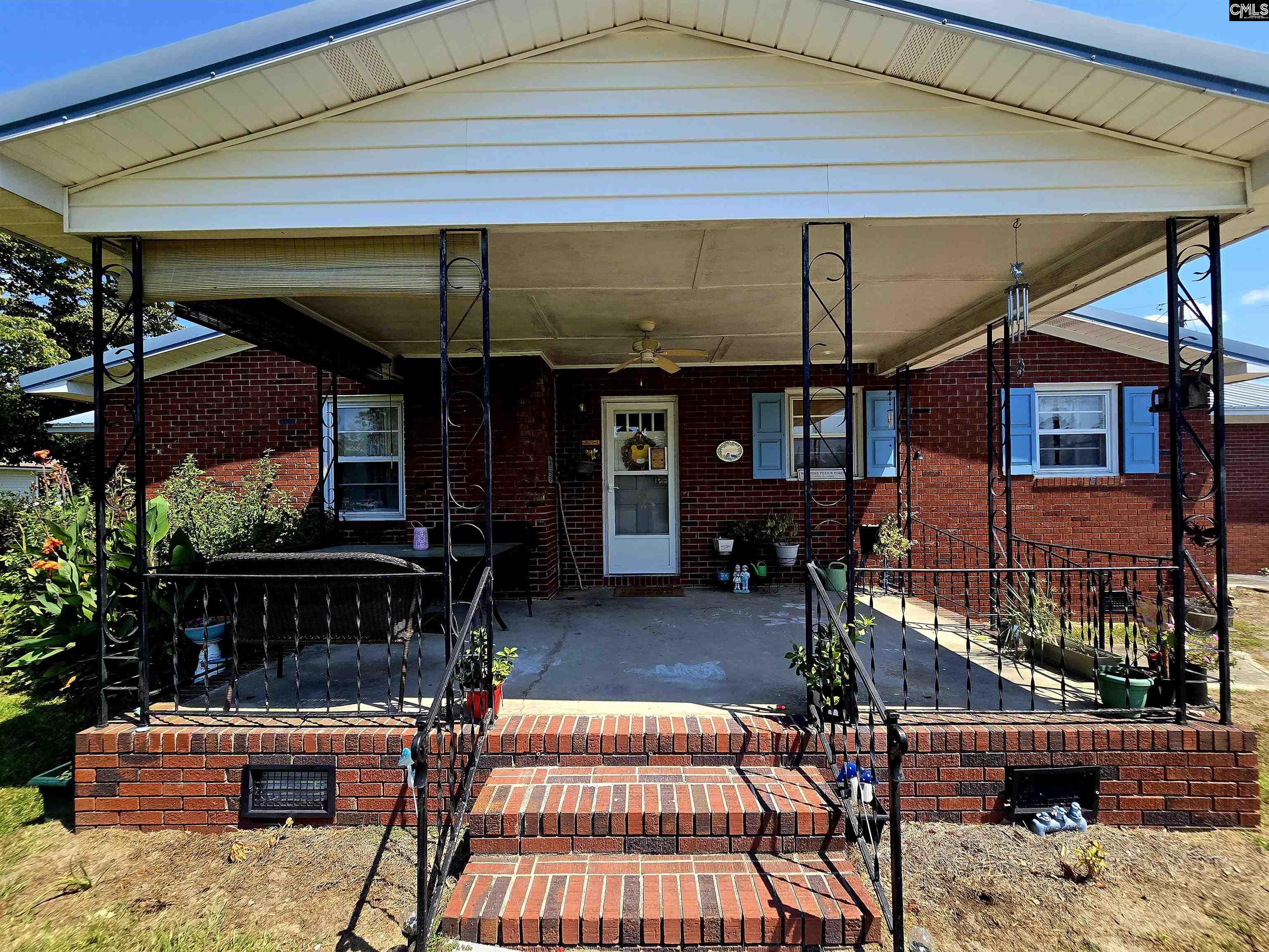 155 S East Ave Leesville, SC 29070