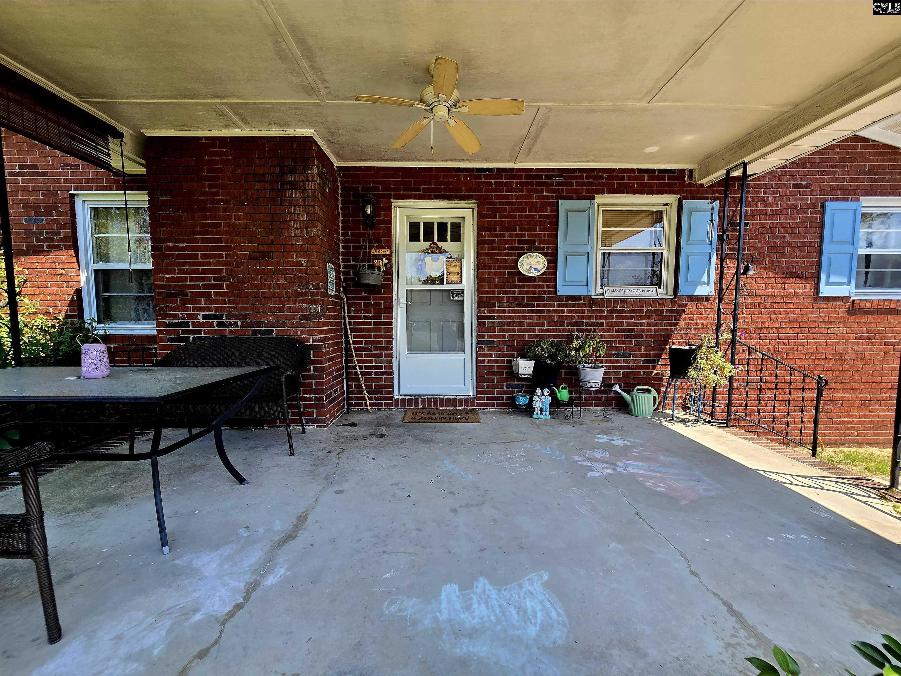 155 S East Ave Leesville, SC 29070