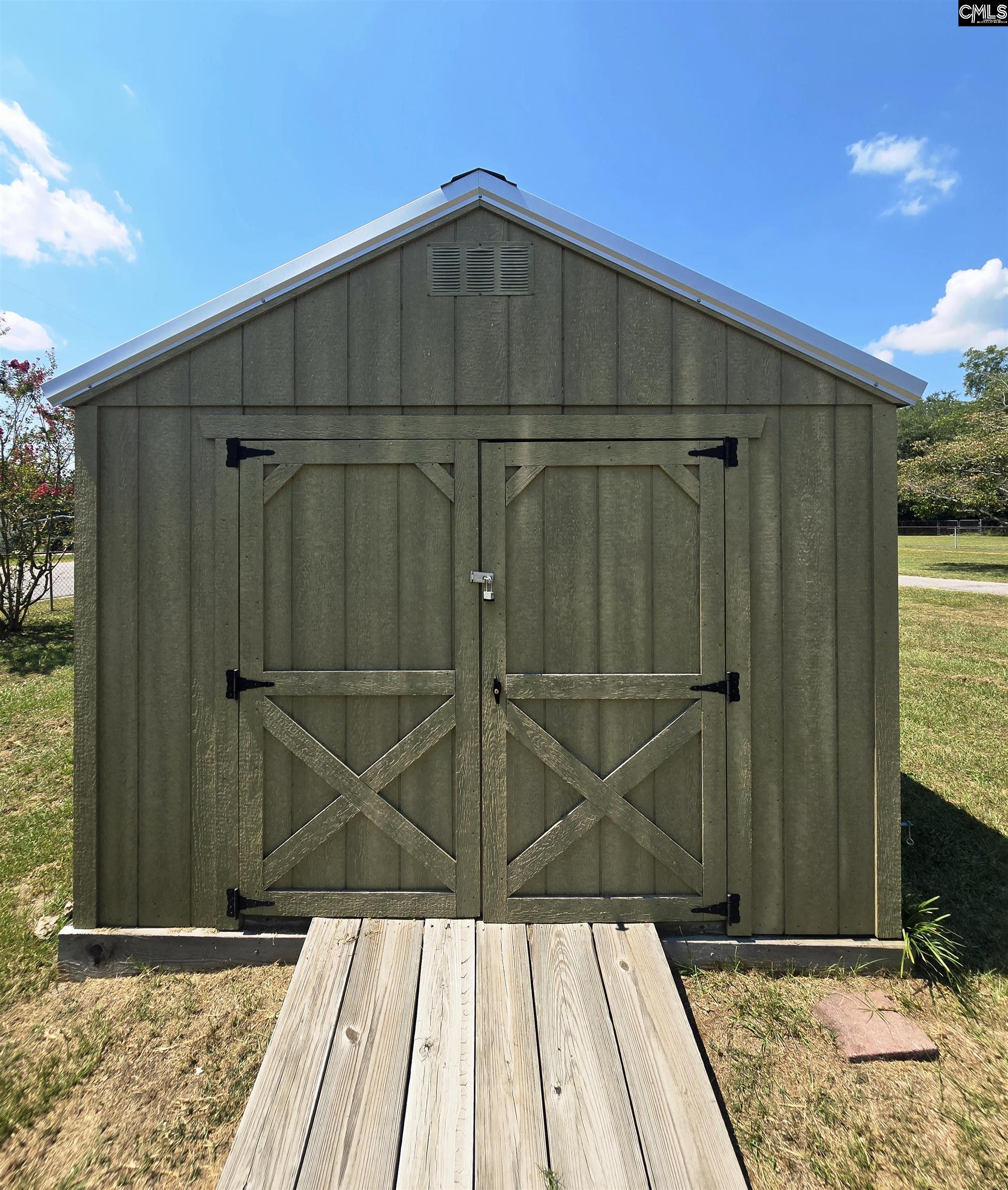 155 S East Ave Leesville, SC 29070