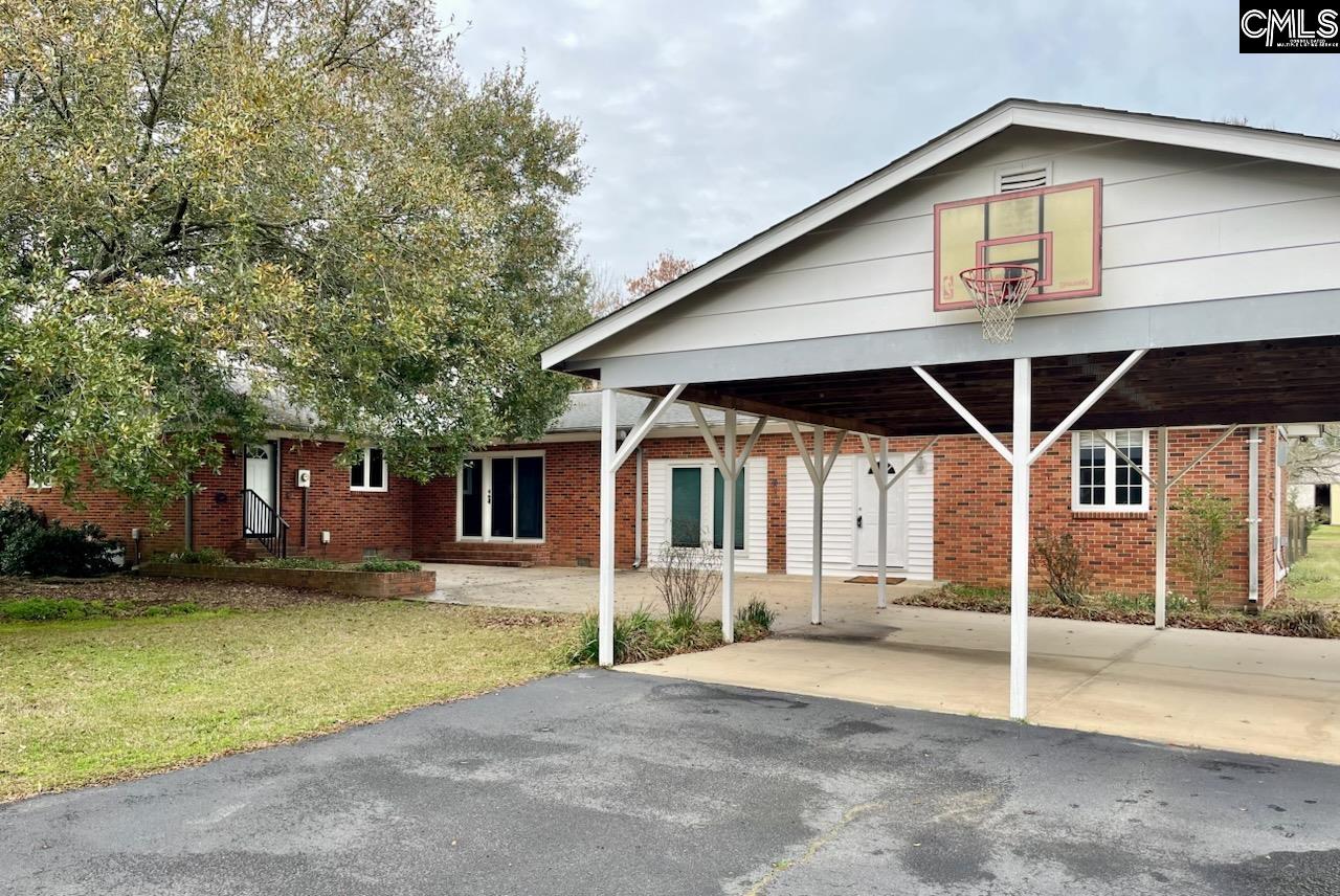 282 Yarborough Road Saluda, SC 29138