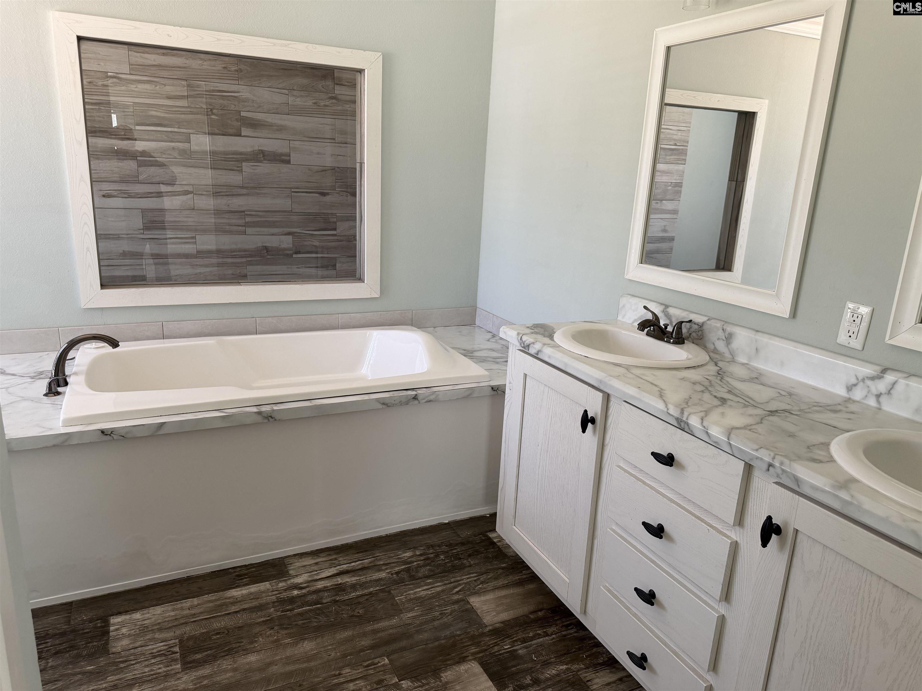 7533 Old Number Six Highway Santee, SC 29142-9096