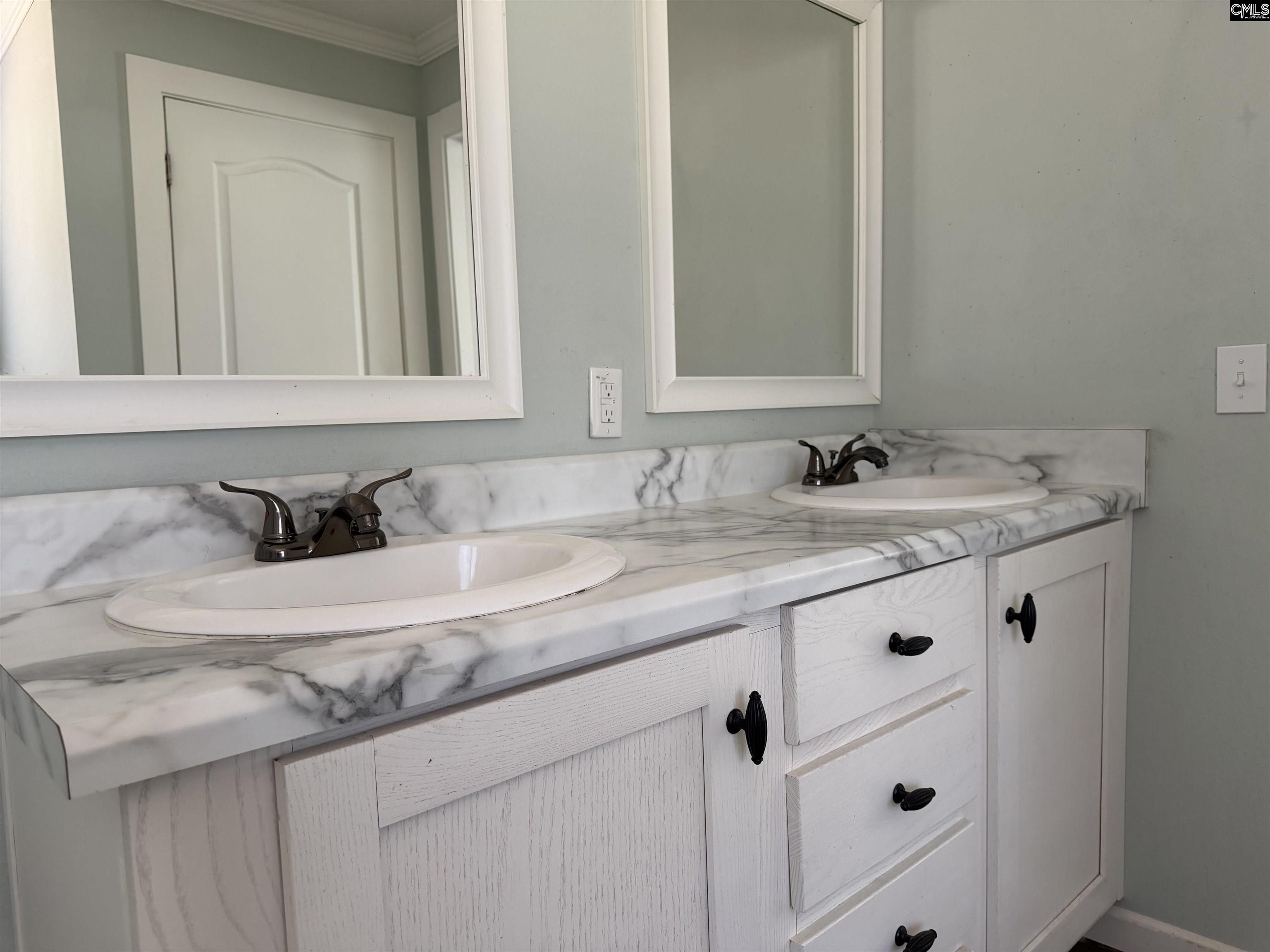 7533 Old Number Six Highway Santee, SC 29142-9096