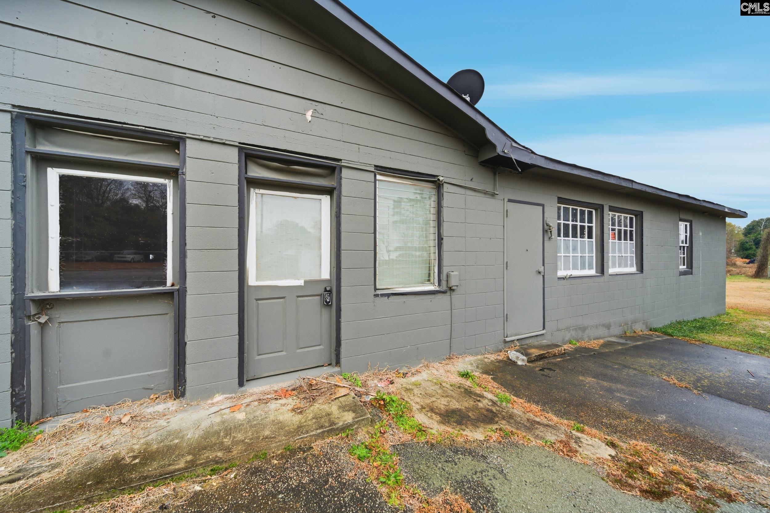 326 E Church Street Leesville, SC 29070-7724