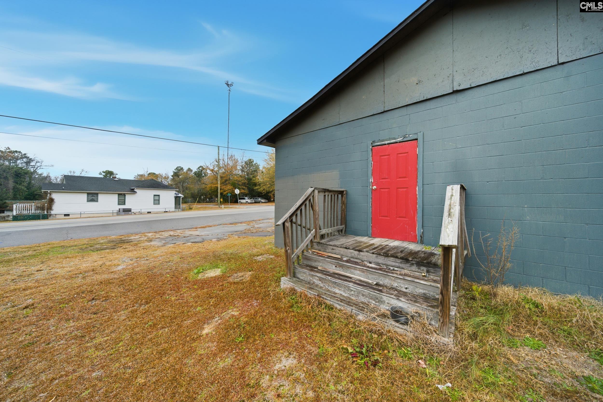 326 E Church Street Leesville, SC 29070-7724