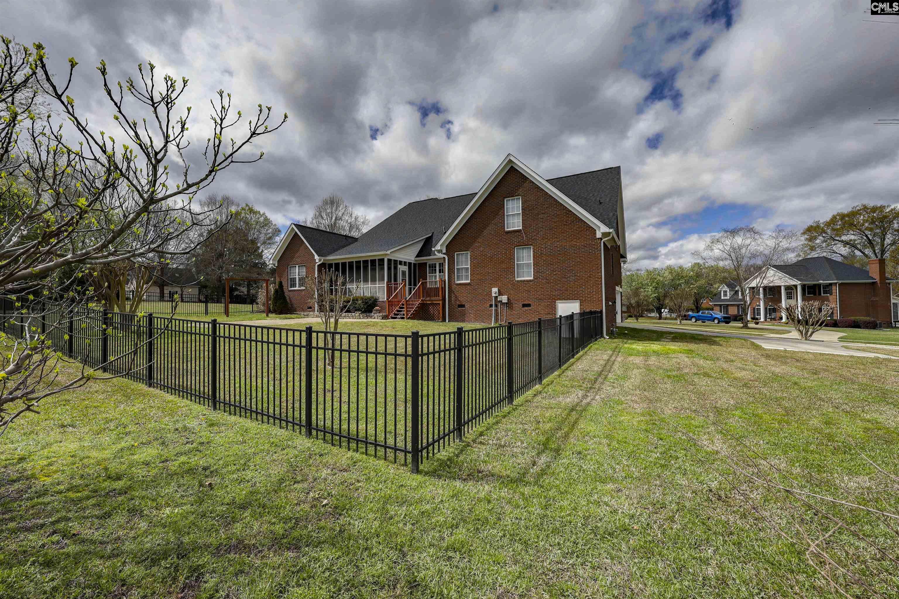 229 Bent Oak Drive Chapin, SC 29036