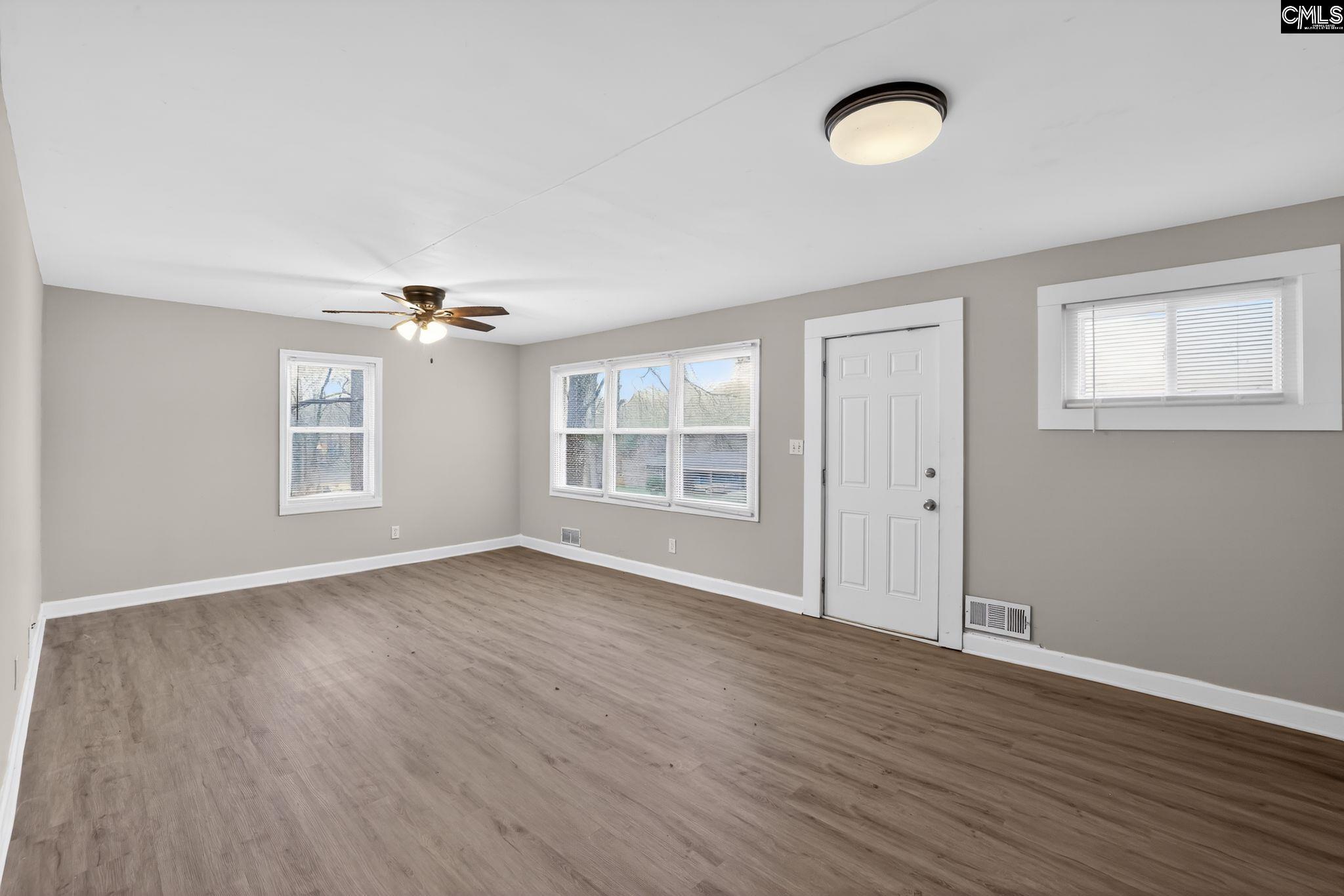 325 Merideth Circle Spartanburg, SC 29306-4018