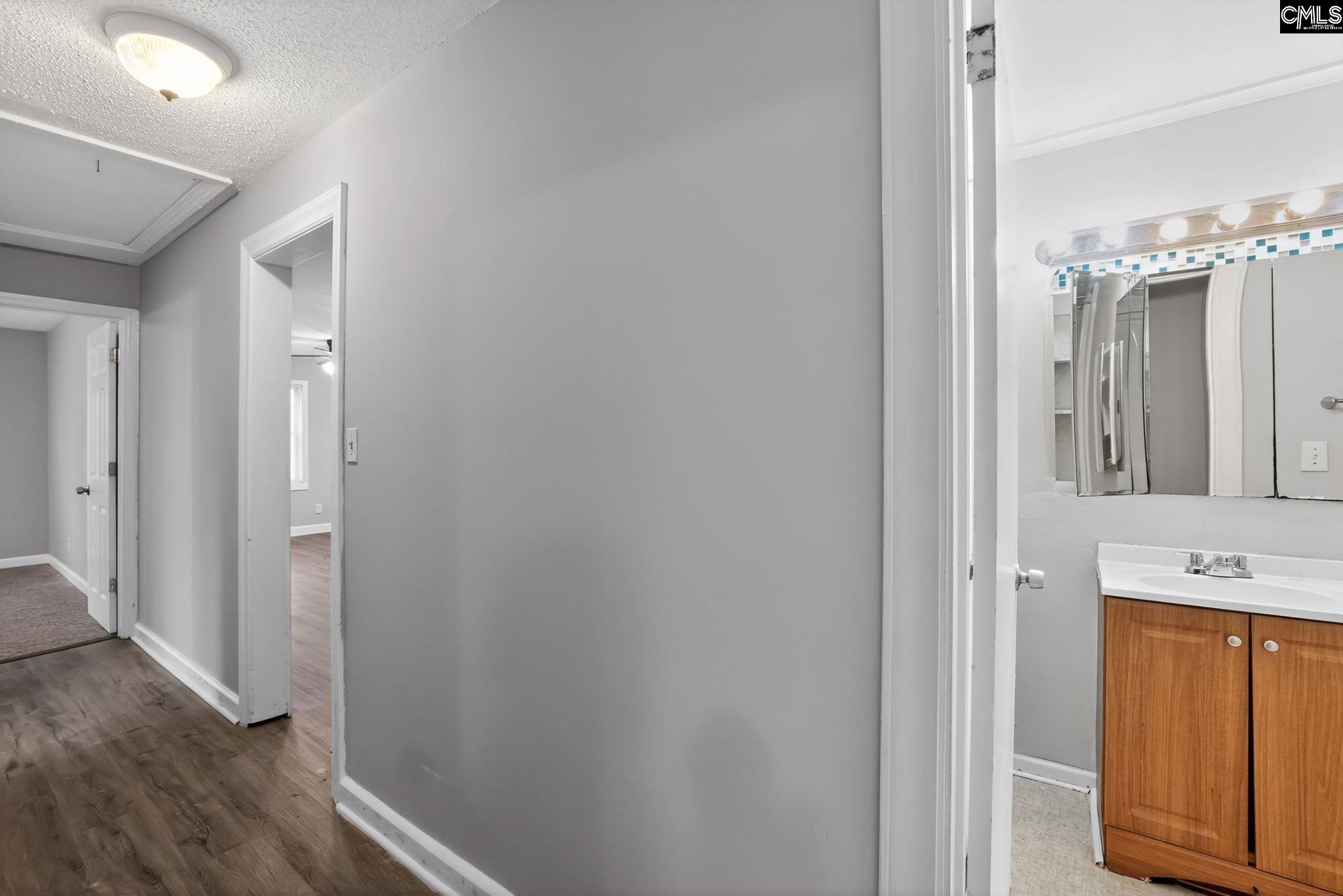 325 Merideth Circle Spartanburg, SC 29306-4018