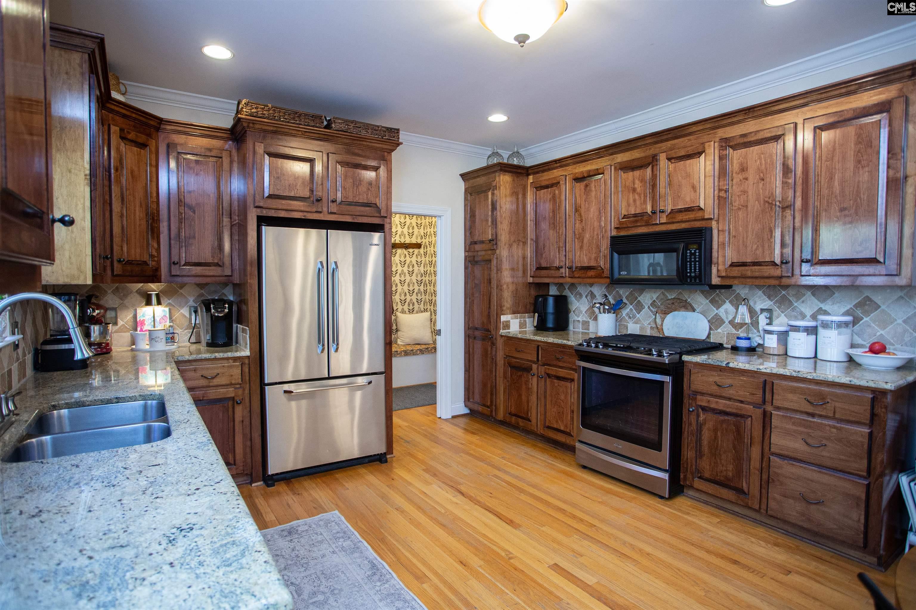384 Bloomsbury Circle Camden, SC 29020-0000