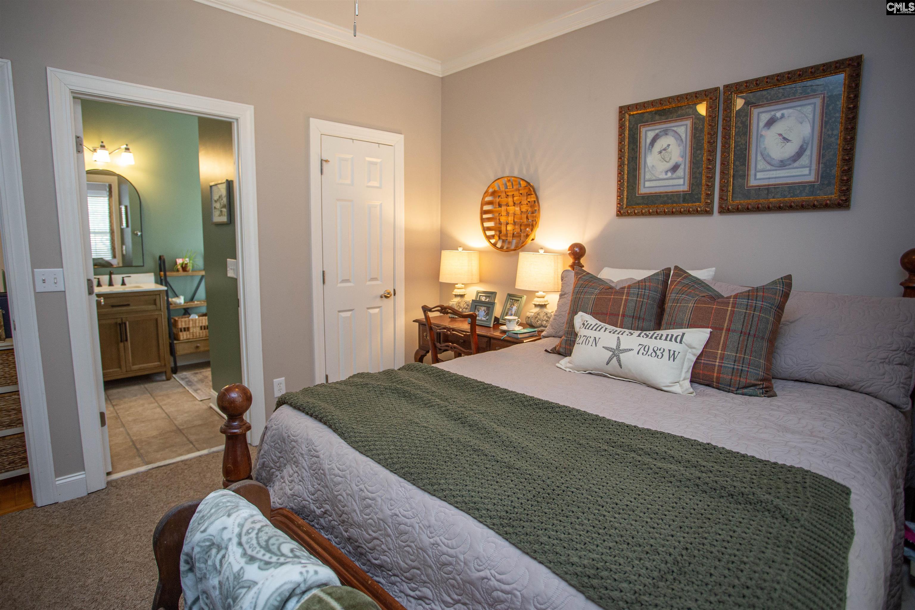 384 Bloomsbury Circle Camden, SC 29020-0000
