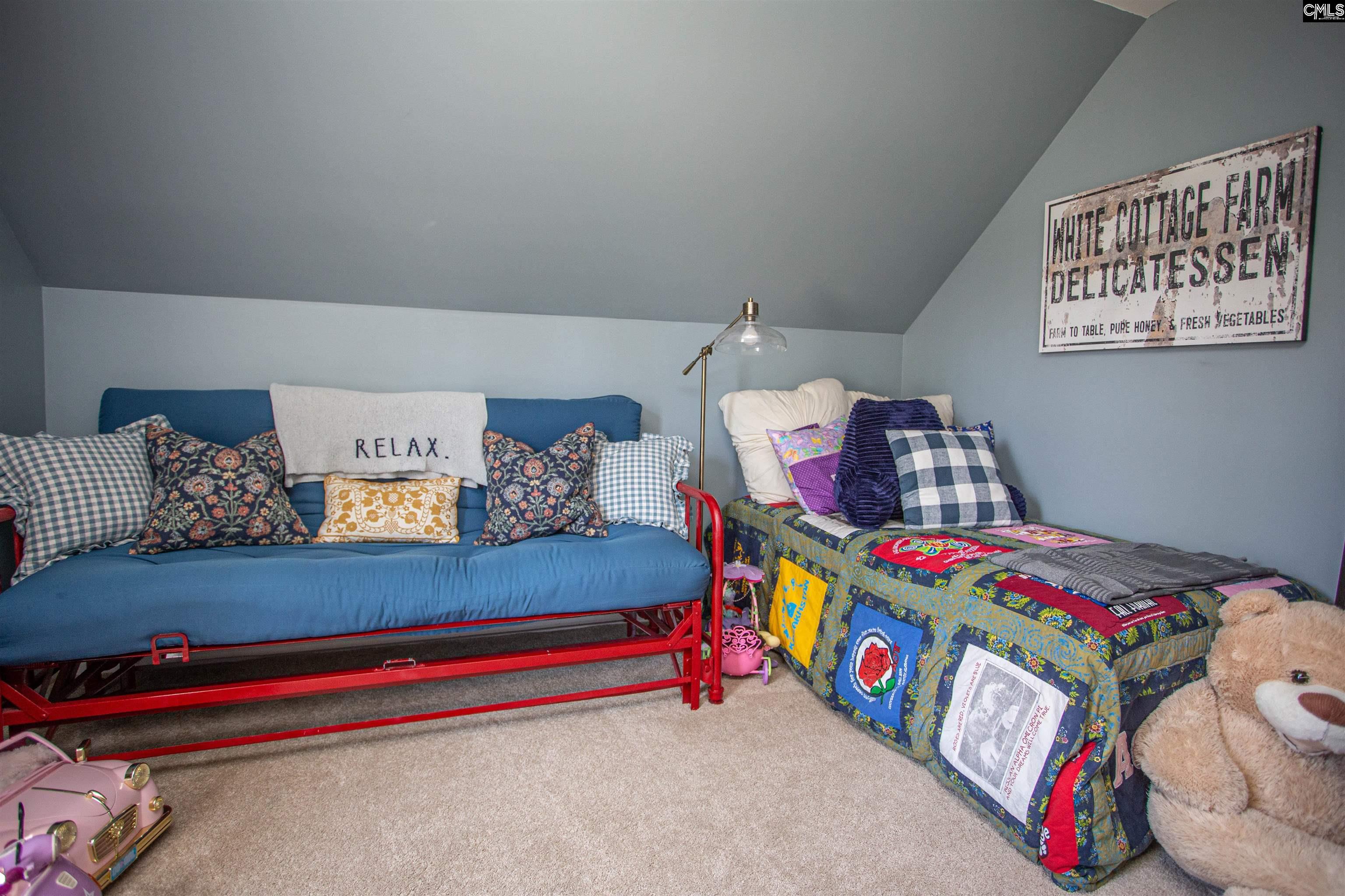 384 Bloomsbury Circle Camden, SC 29020-0000