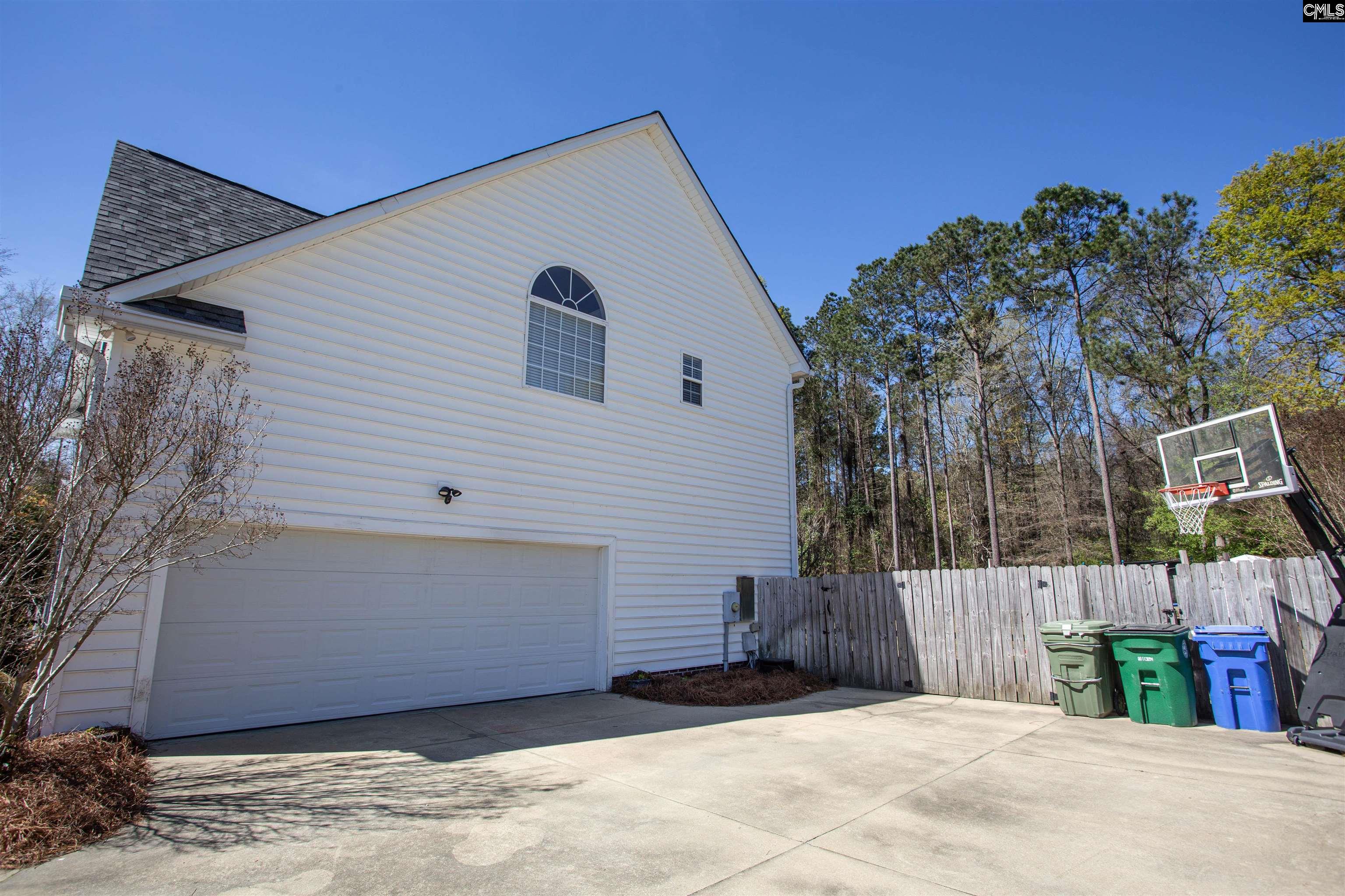 384 Bloomsbury Circle Camden, SC 29020-0000