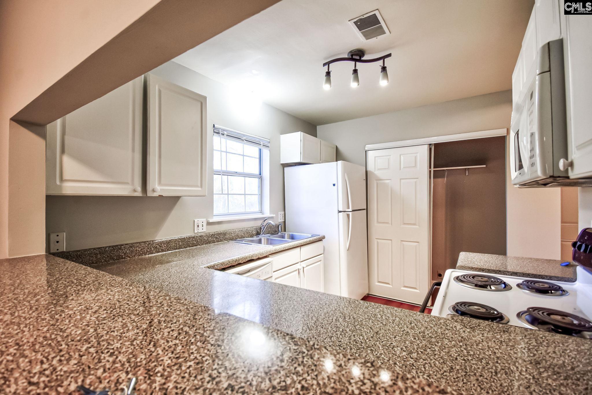 128-130 Country Towns Drive Columbia, SC 29212