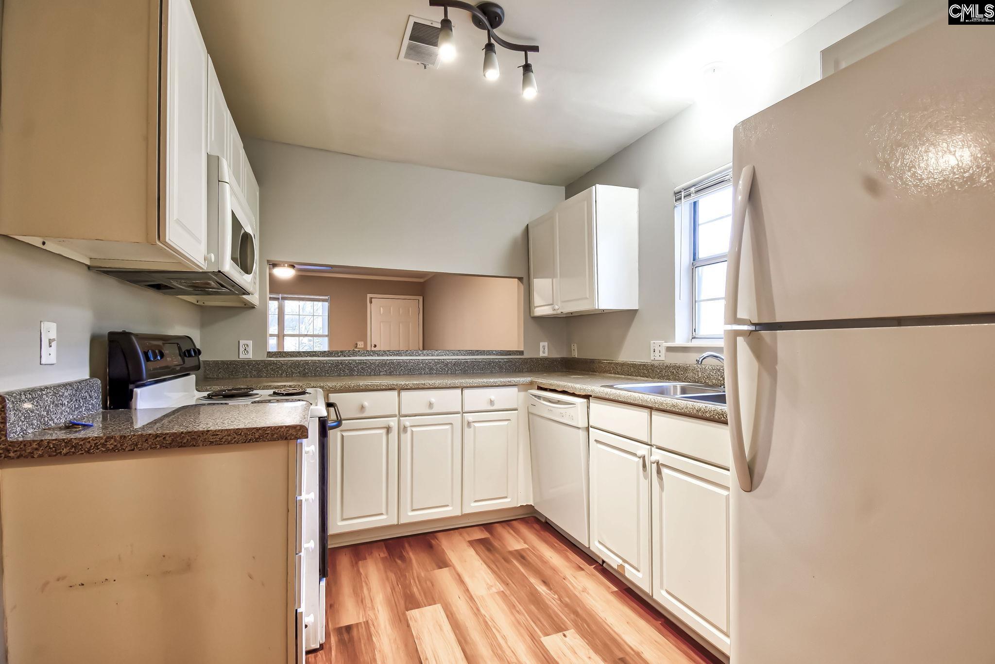 128-130 Country Towns Drive Columbia, SC 29212