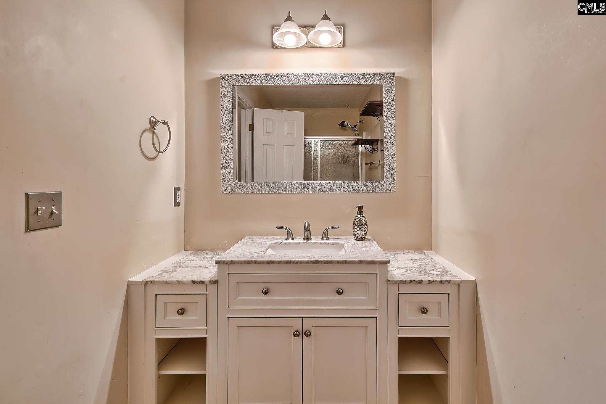 205 Twin Oaks Lane Columbia, SC 29209