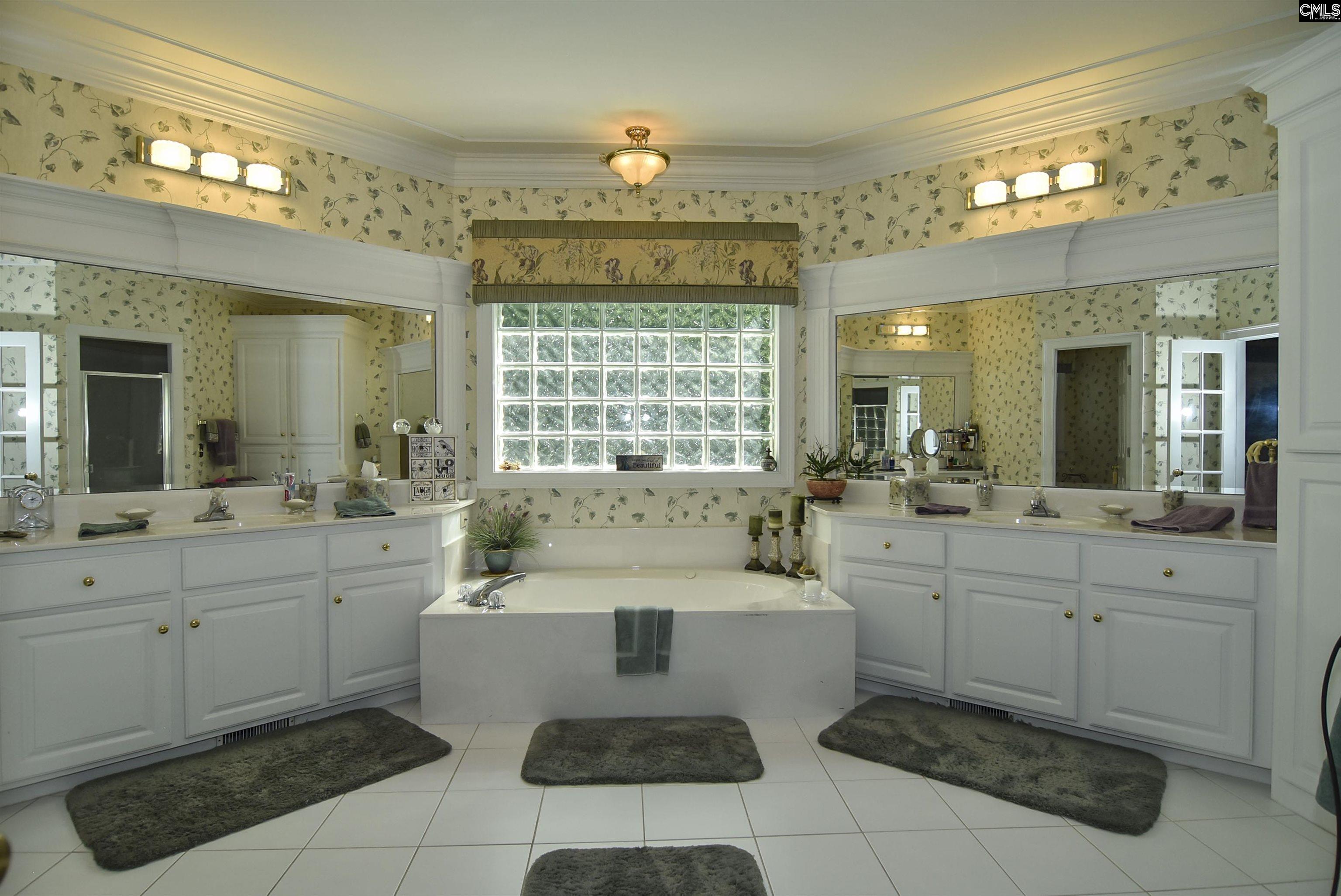 568 Charles Court Lexington, SC 29072