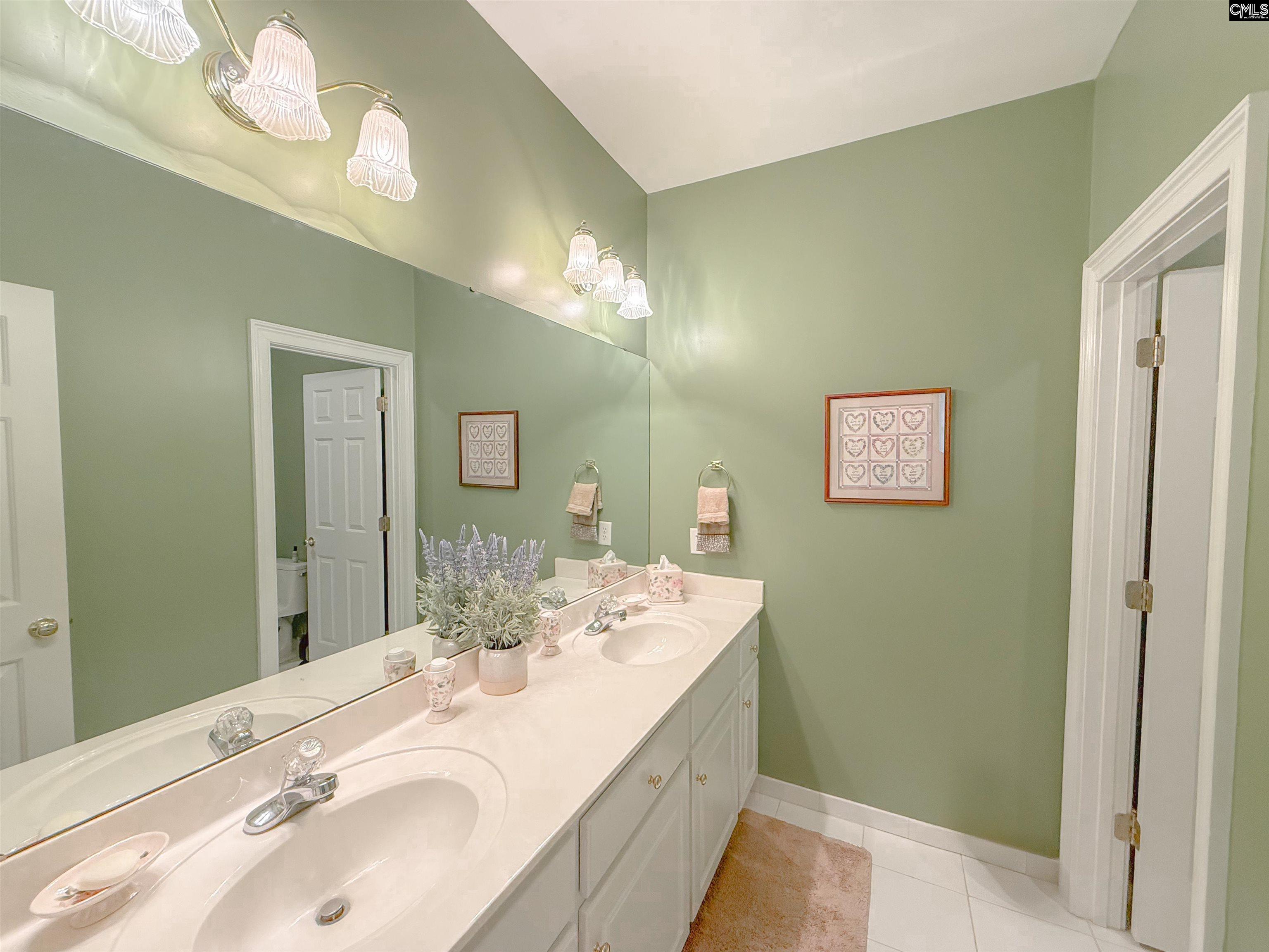 568 Charles Court Lexington, SC 29072