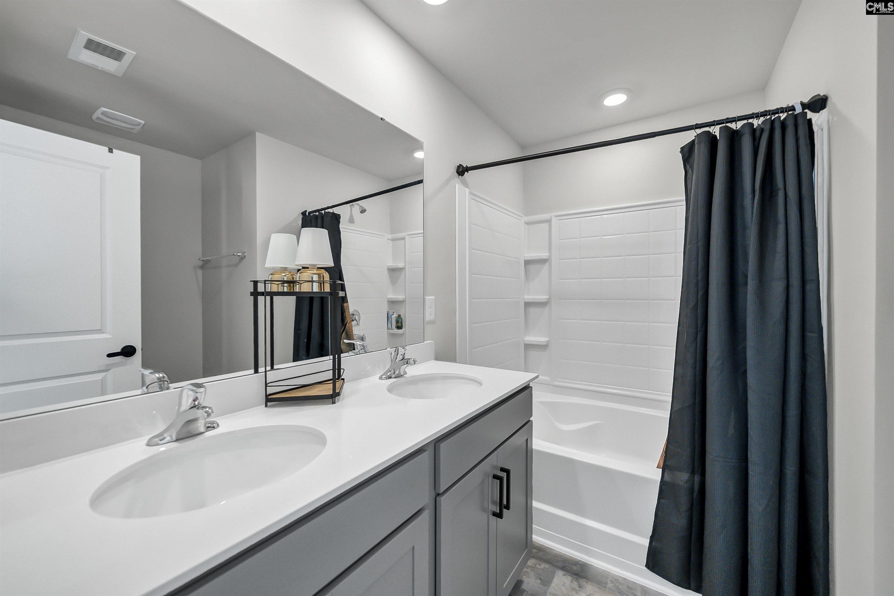 281 Carrington Drive Lugoff, SC 29078