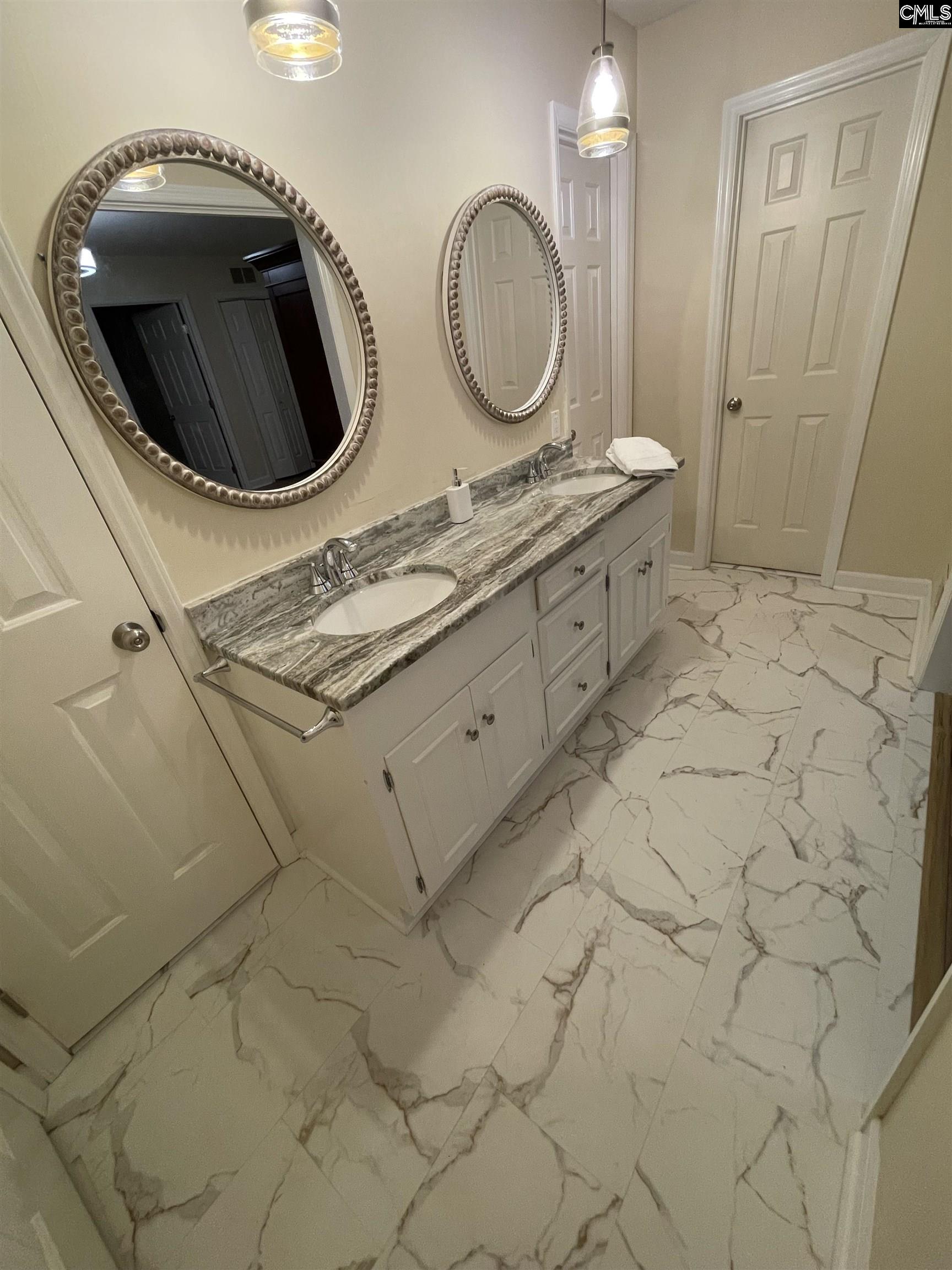 2204 Bee Ridge Road Columbia, SC 29223-6803