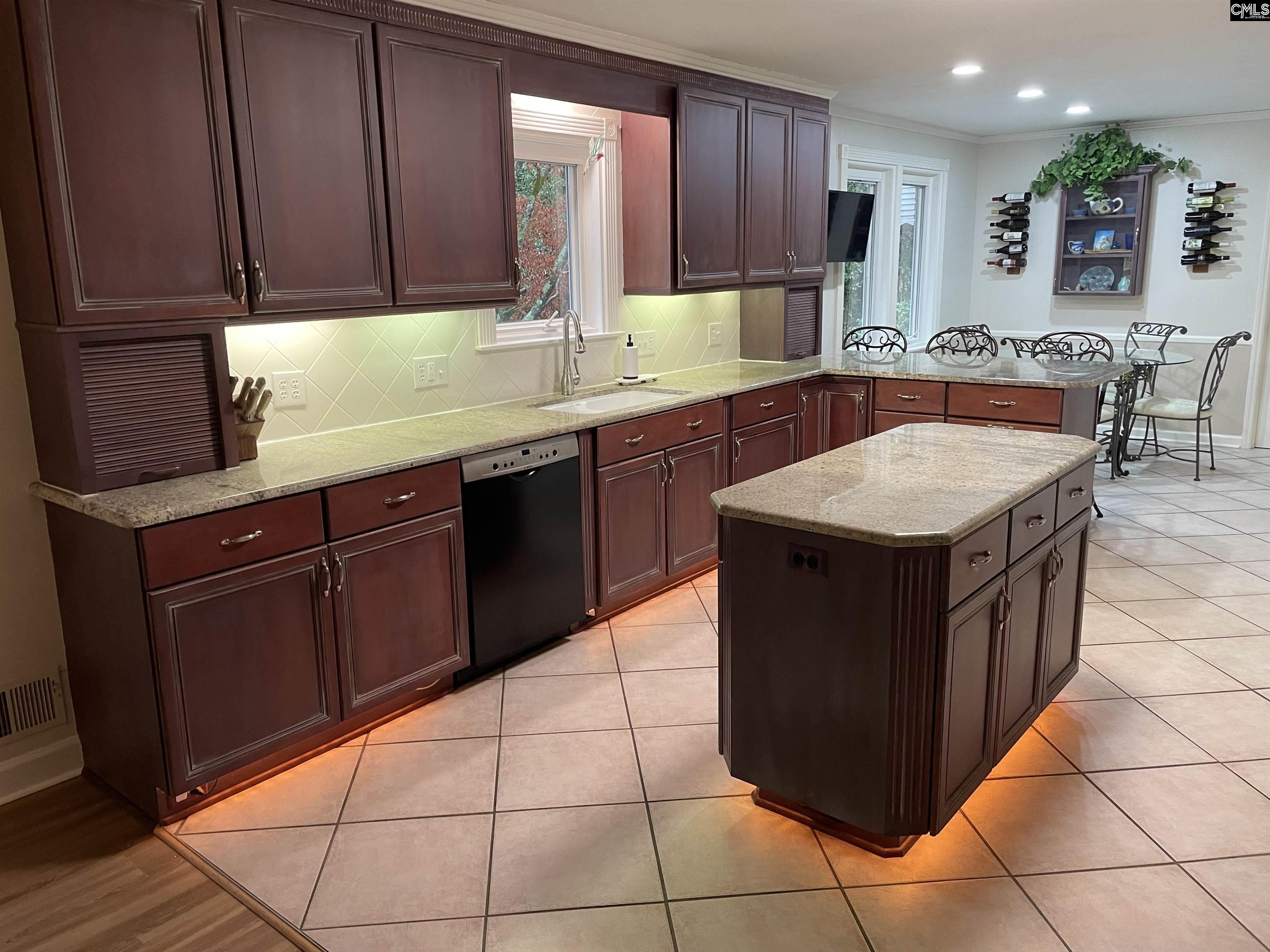 2204 Bee Ridge Road Columbia, SC 29223-6803