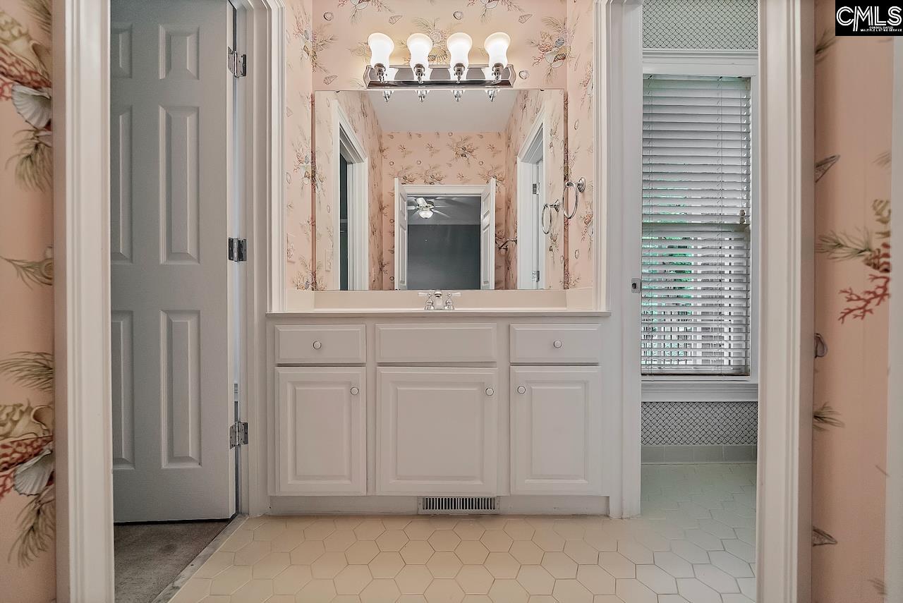 206 Beaver Lake Drive Elgin, SC 29045