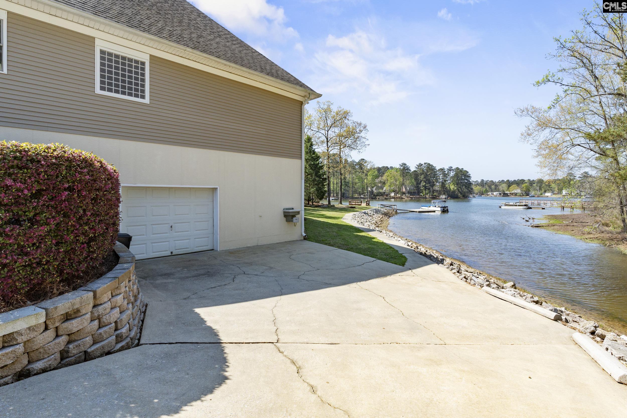 116 Lakeside Road Chapin, SC 29036