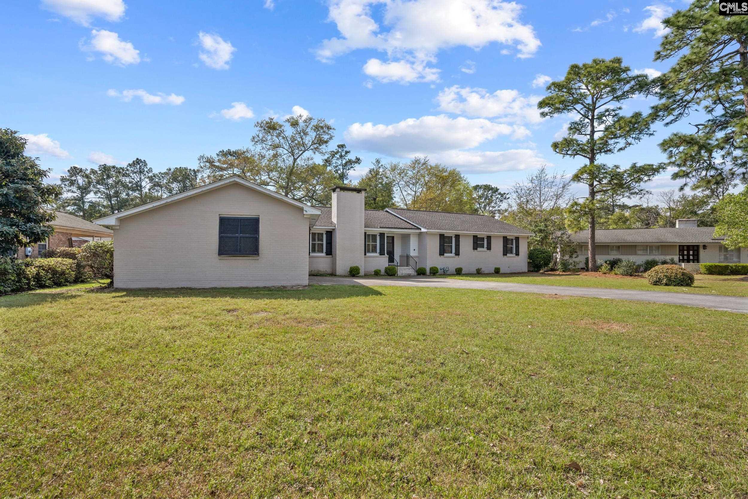 3 Holly Tree Court Columbia, SC 29204