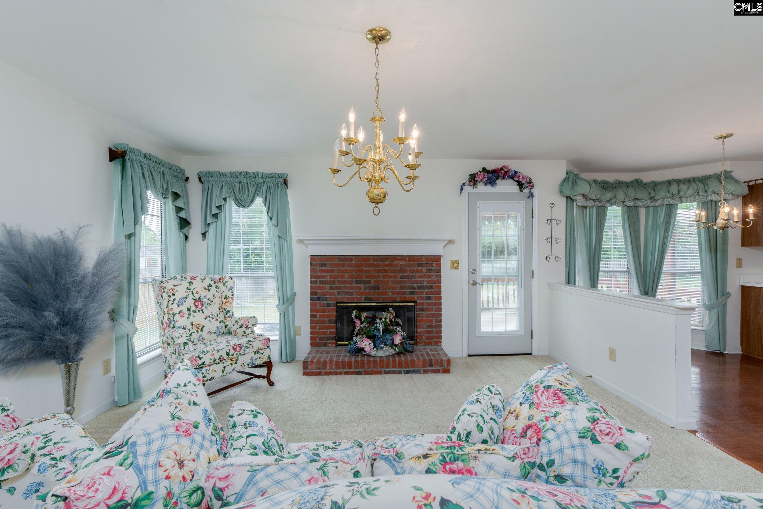 38 Dovecreek Drive Columbia, SC 29229